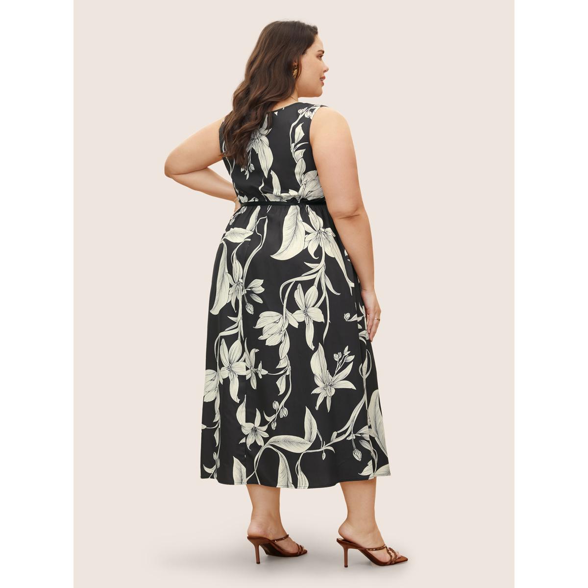 Plus Size Floral Print Gathered Pocket Tank Dress Black Women Casual Pleated V-neck Sleeveless Curvy BloomChic 14-16/1X Product Image