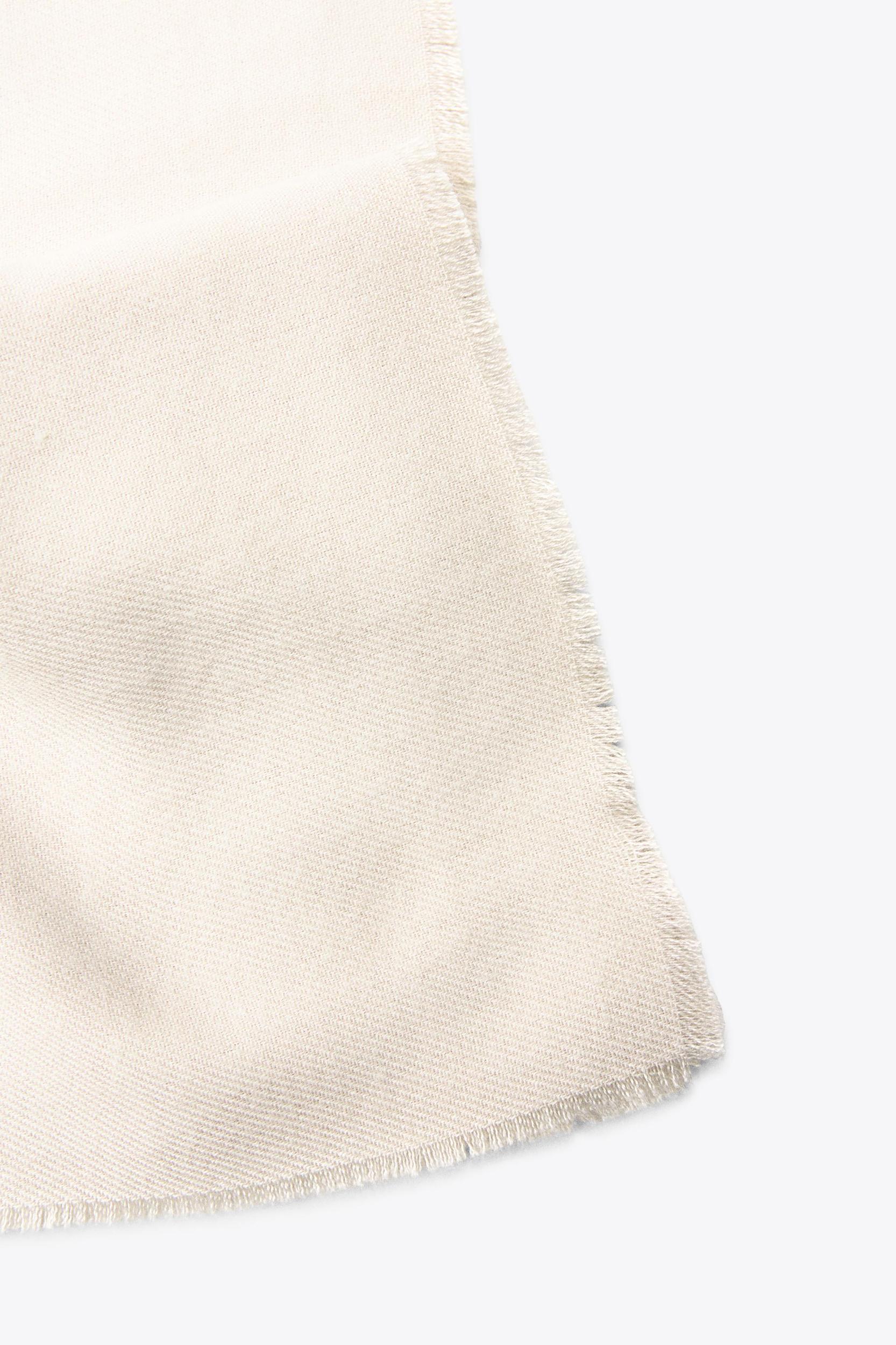 SOFT SCARF Product Image