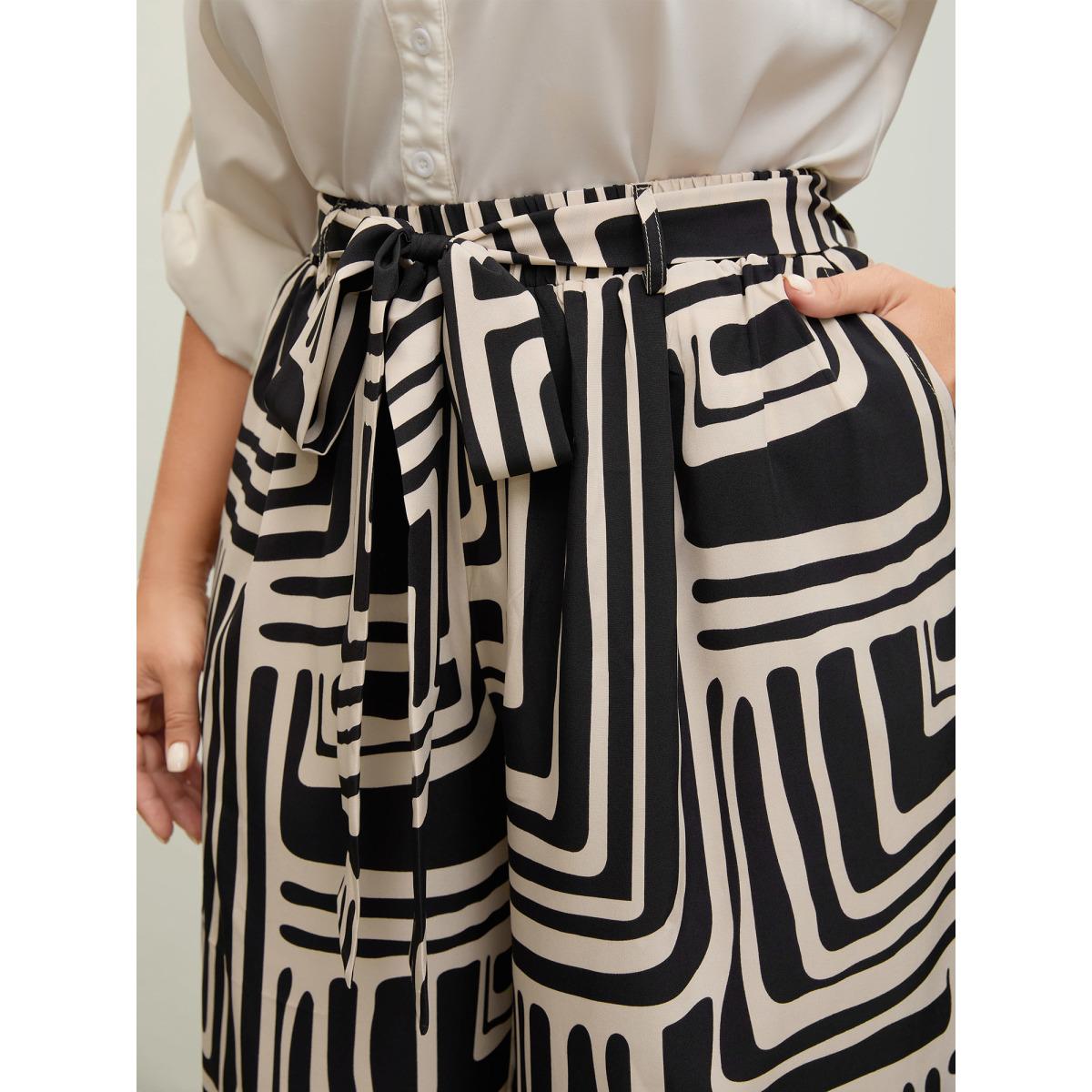 Plus Size Geometric Print Wide-Leg Belted Pants Women Black Loose Mid Rise Work Pants BloomChic 14-16/1X Product Image