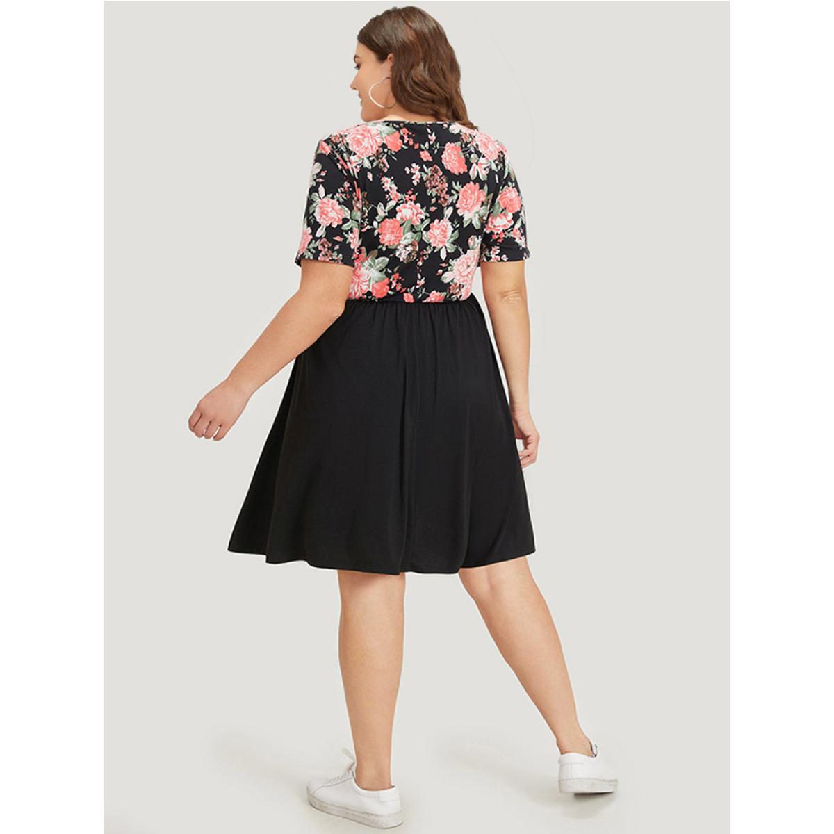Plus Size Supersoft Essentials Floral Print Patchwork Square Neck Dress Black Women Casual Contrast Square Neck Short sleeve Curvy Knee Dress BloomChic 30/6X Product Image