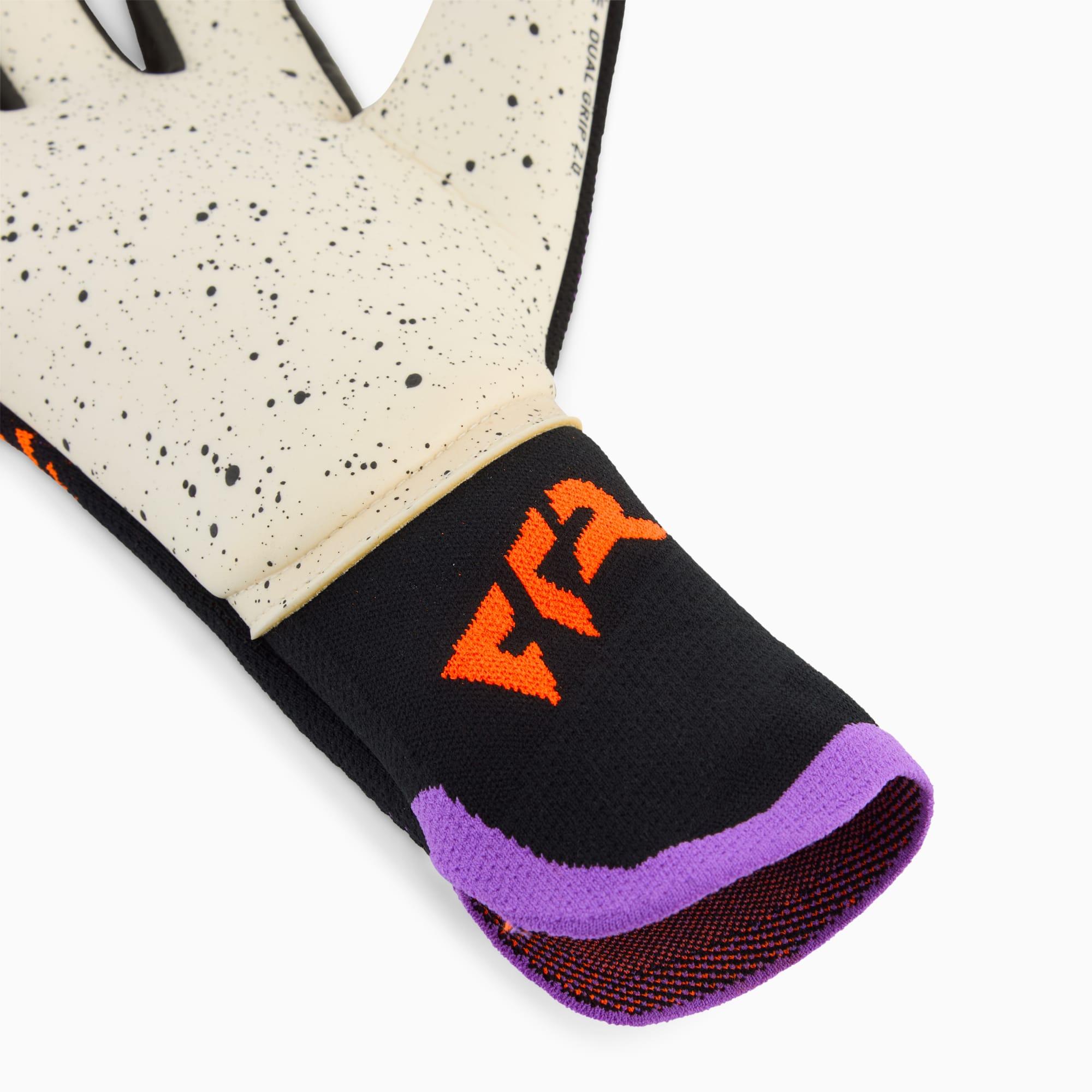 FUTURE Ultimate NC Soccer Goalkeeper Gloves Product Image