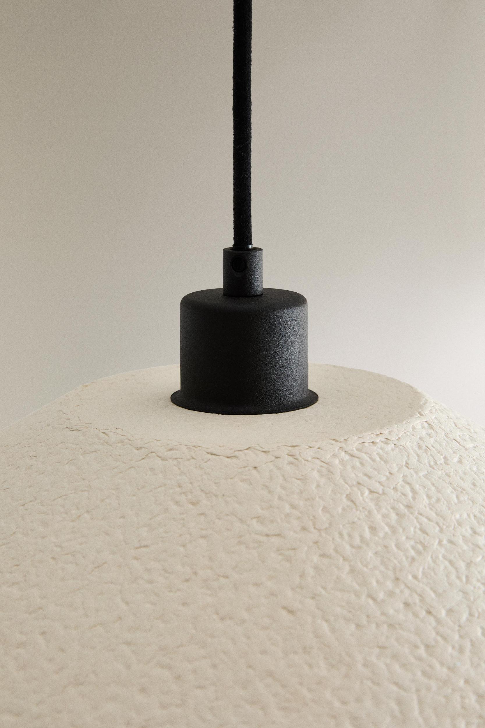 LARGE PAPER PENDANT LAMP Product Image