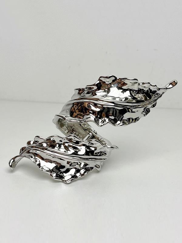 Geometric Pleated Shiny Solid Color Bracelet Accessories Product Image