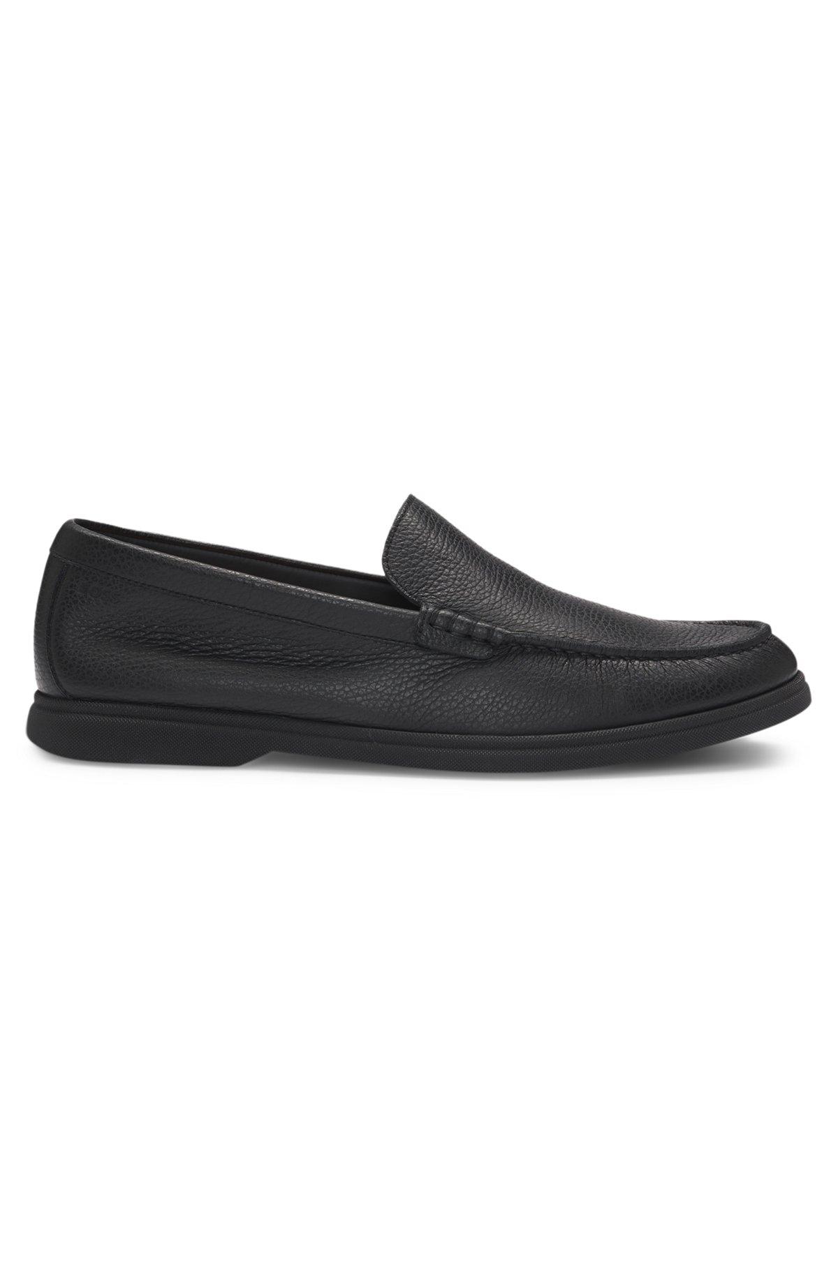 Mens Label Loafers in Shiny Leather Product Image