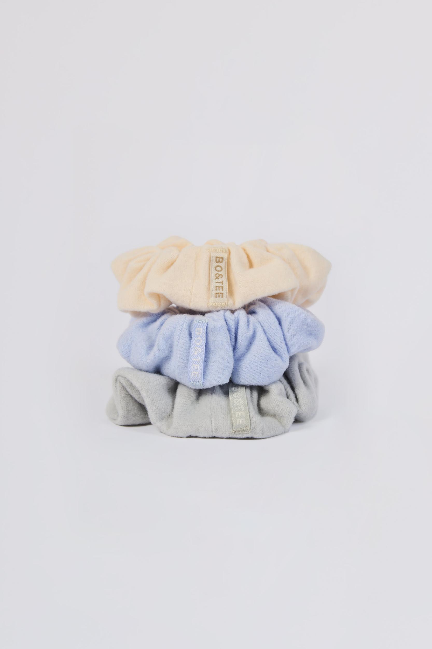 Pack of 3 Oversized Scrunchies in Multi Female Product Image