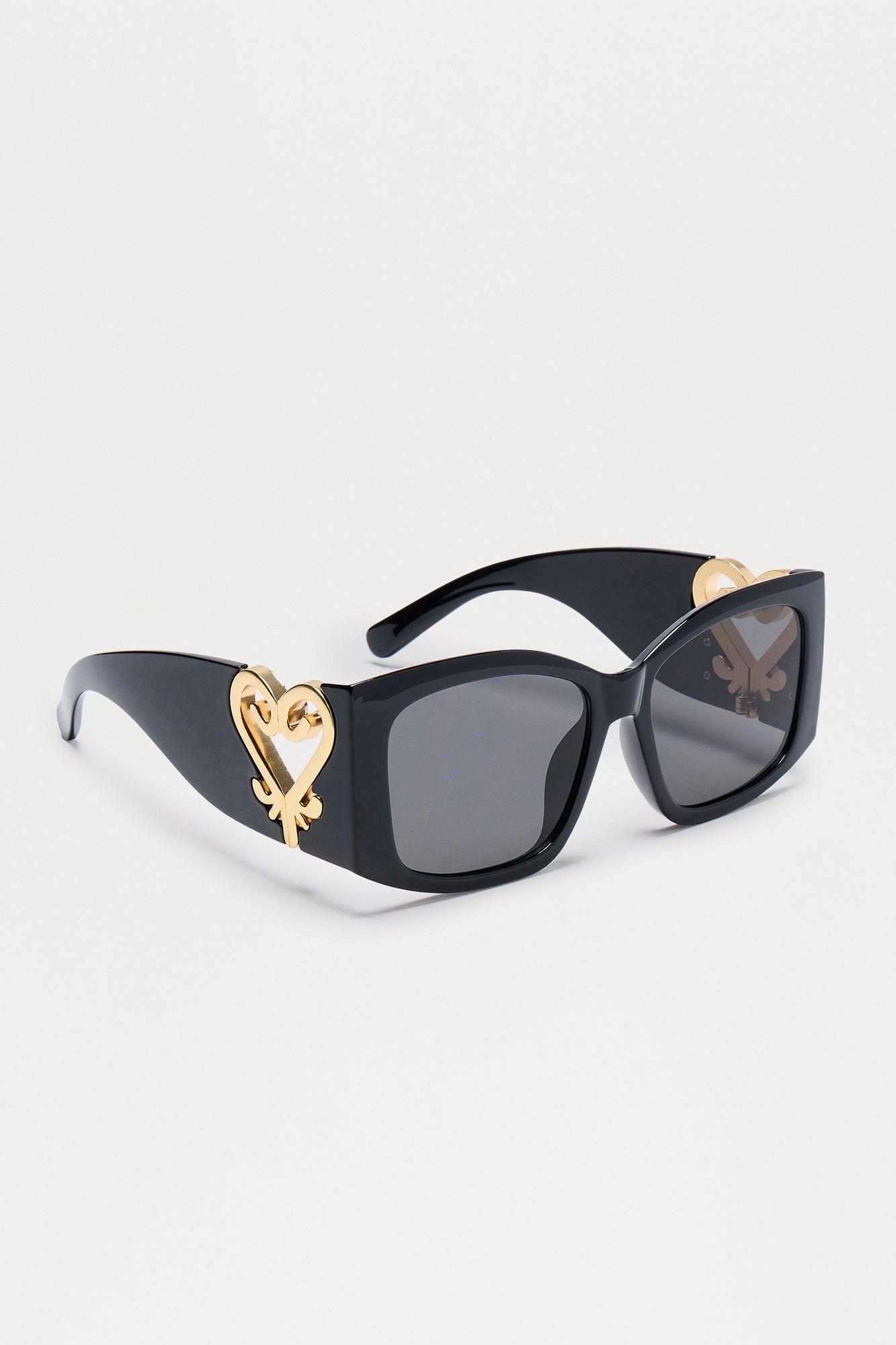 Queen Of Hearts Oversized Square Sunglasses - Black Female Product Image