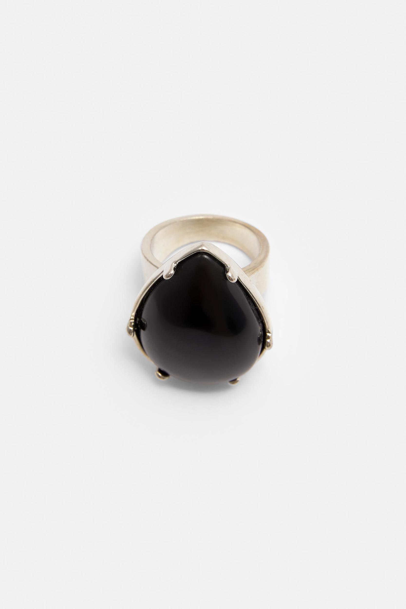 Teardrop ring Product Image