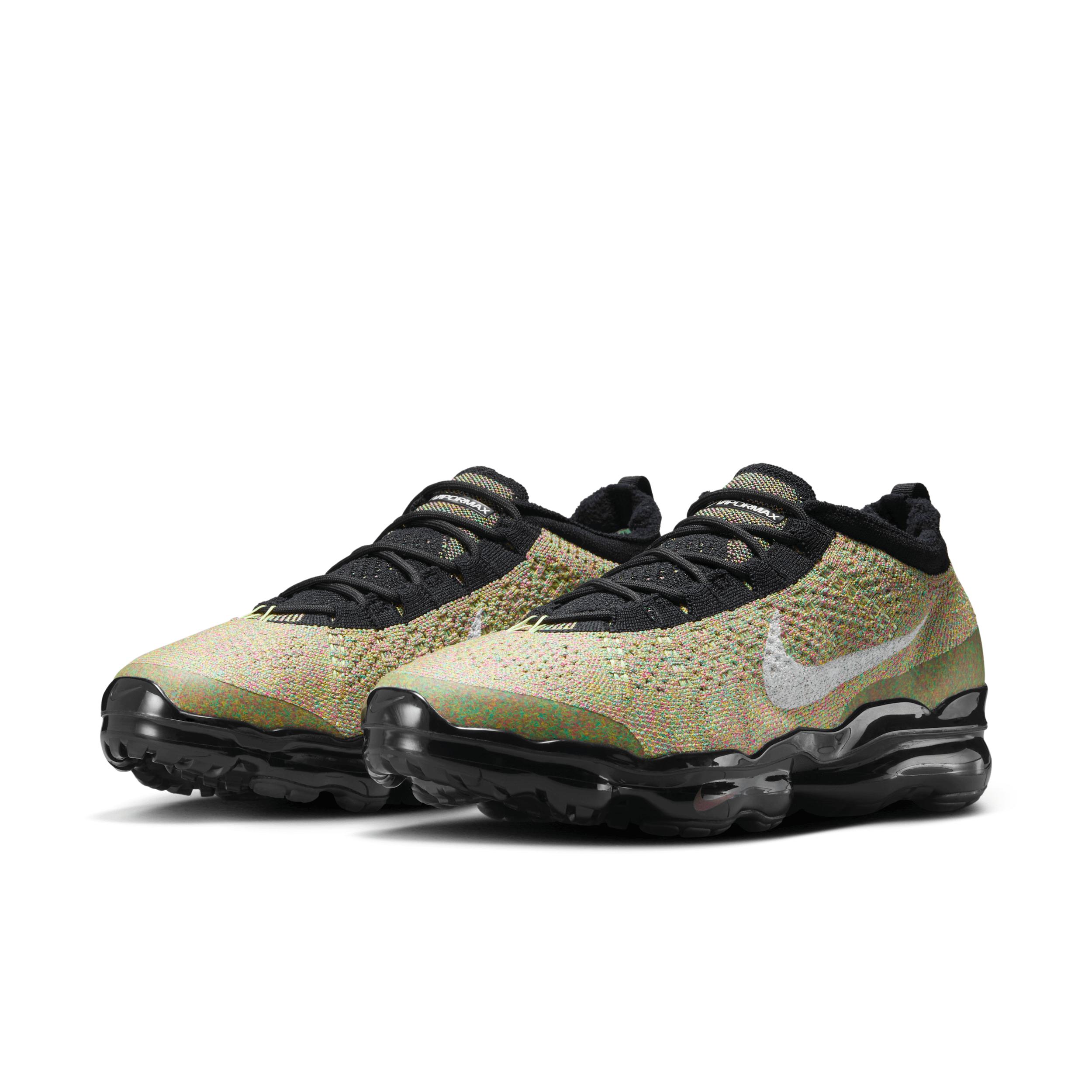 Nike Men's Air VaporMax 2023 Flyknit Shoes Product Image