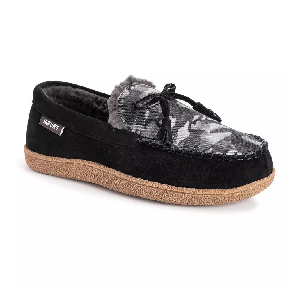 MUK LUKS Tanver Plaid Men's Moccasin Slippers,  Product Image