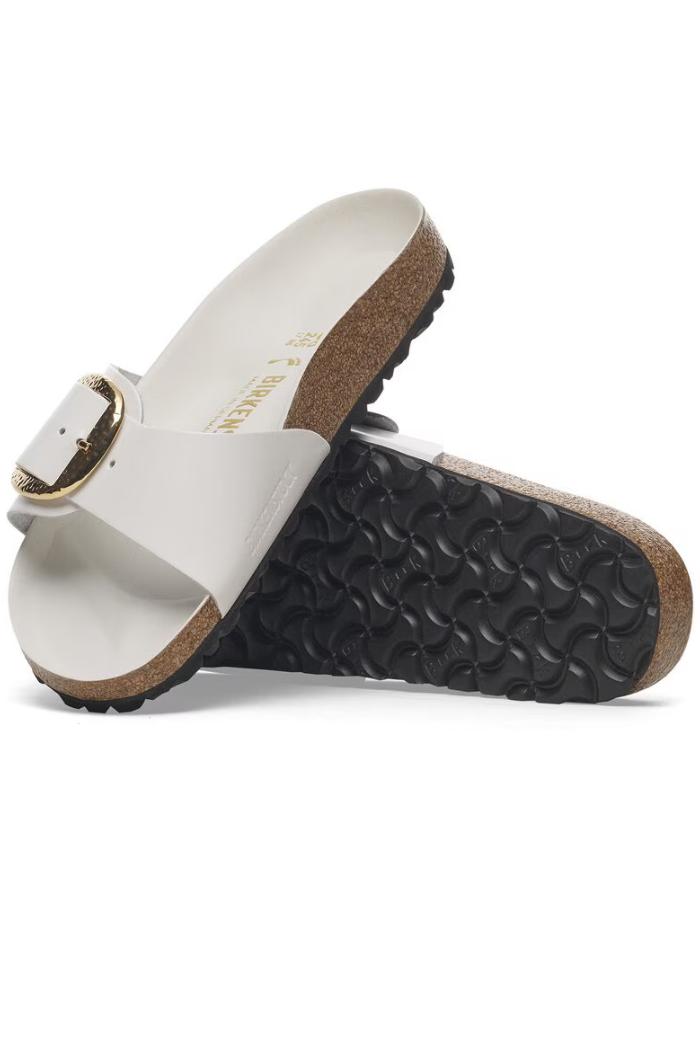 Madrid Hammered Big Buckle in Narrow Width Product Image