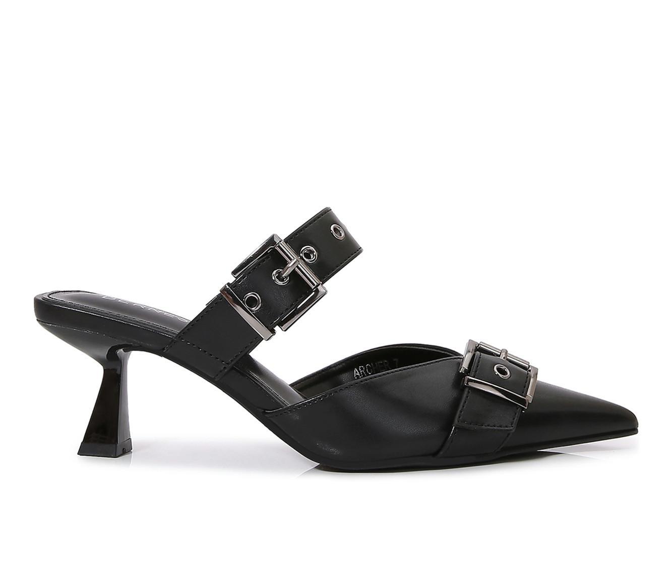 Women's Berness Archer Pumps Product Image
