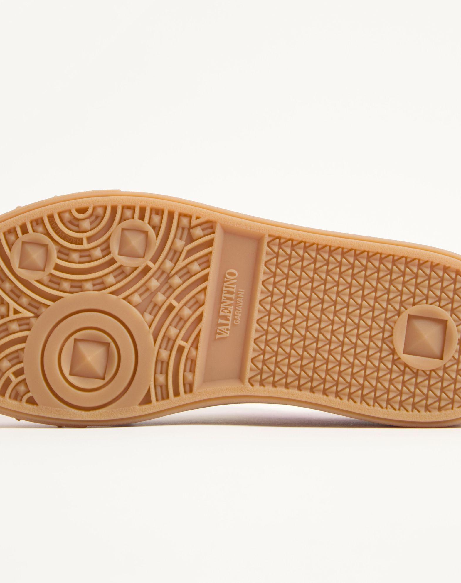 Upvillage Crosta Sneaker Product Image