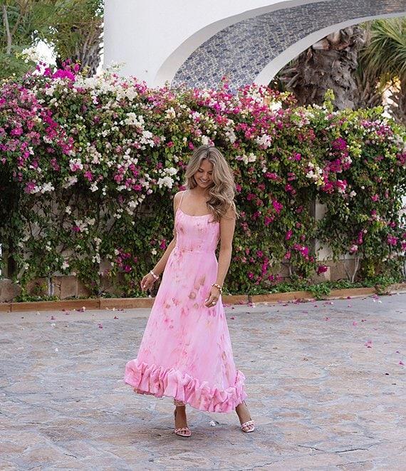 Gianni Bini x Shea Leigh Mills Shea Leigh Sway Blur Print Scoop Neck Crepe A-Line Maxi Dress Product Image