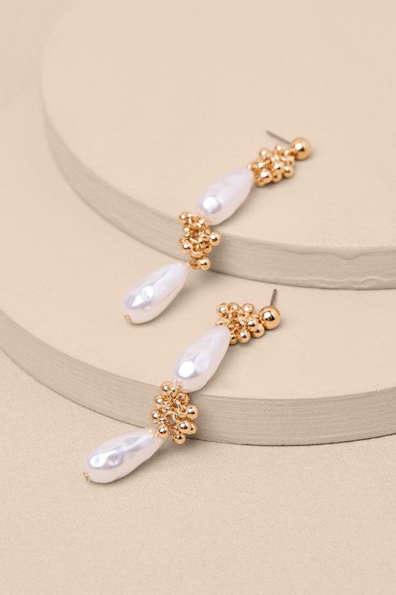 Mariam Gold Pearl Drop Earrings Product Image