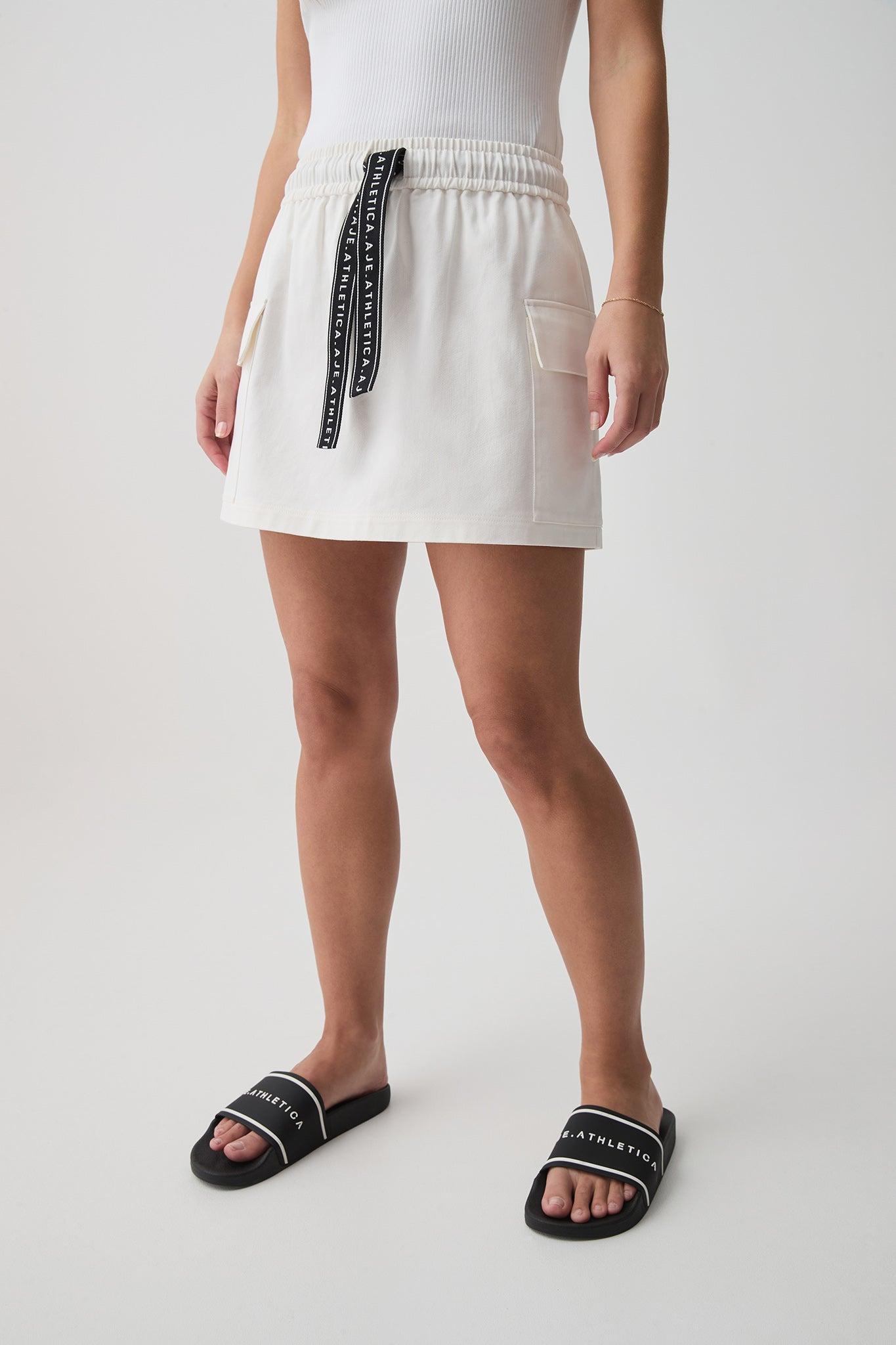 Belted Vest 713 Product Image