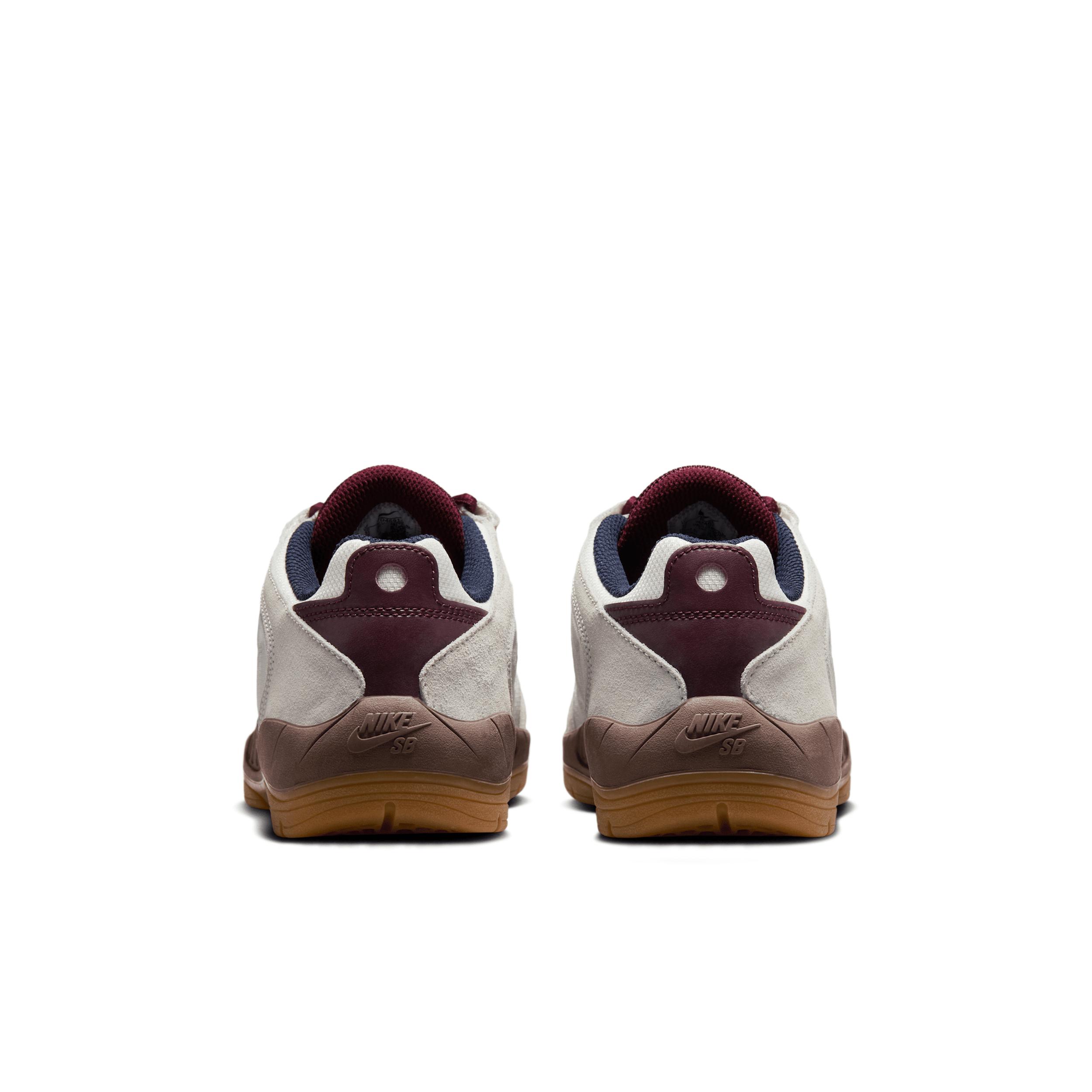 Men's Nike SB Vertebrae Shoes Product Image