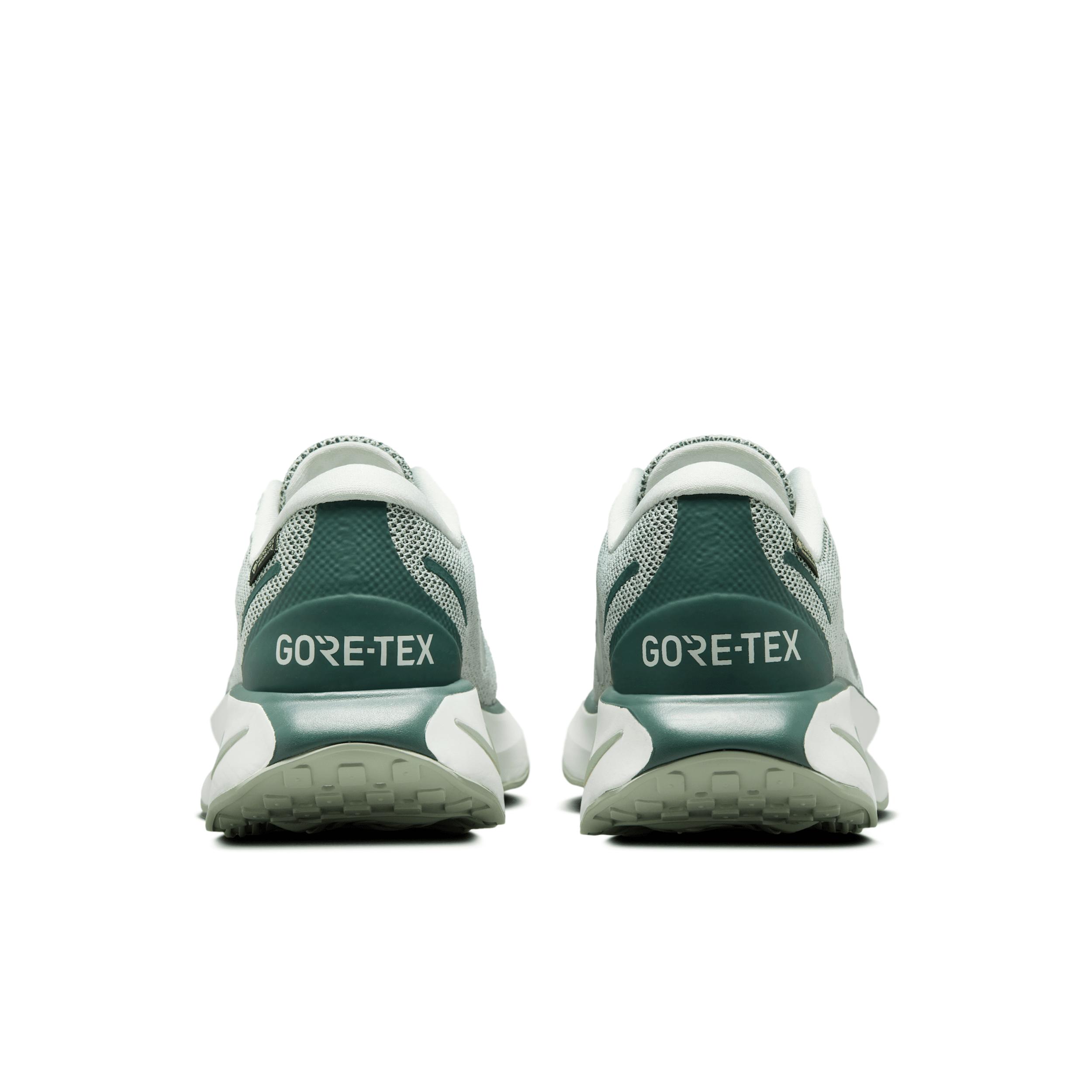 Nike Womens Motiva GORE-TEX Casual Shoes in Light Silver/Light Silver/Jade Horizon Product Image