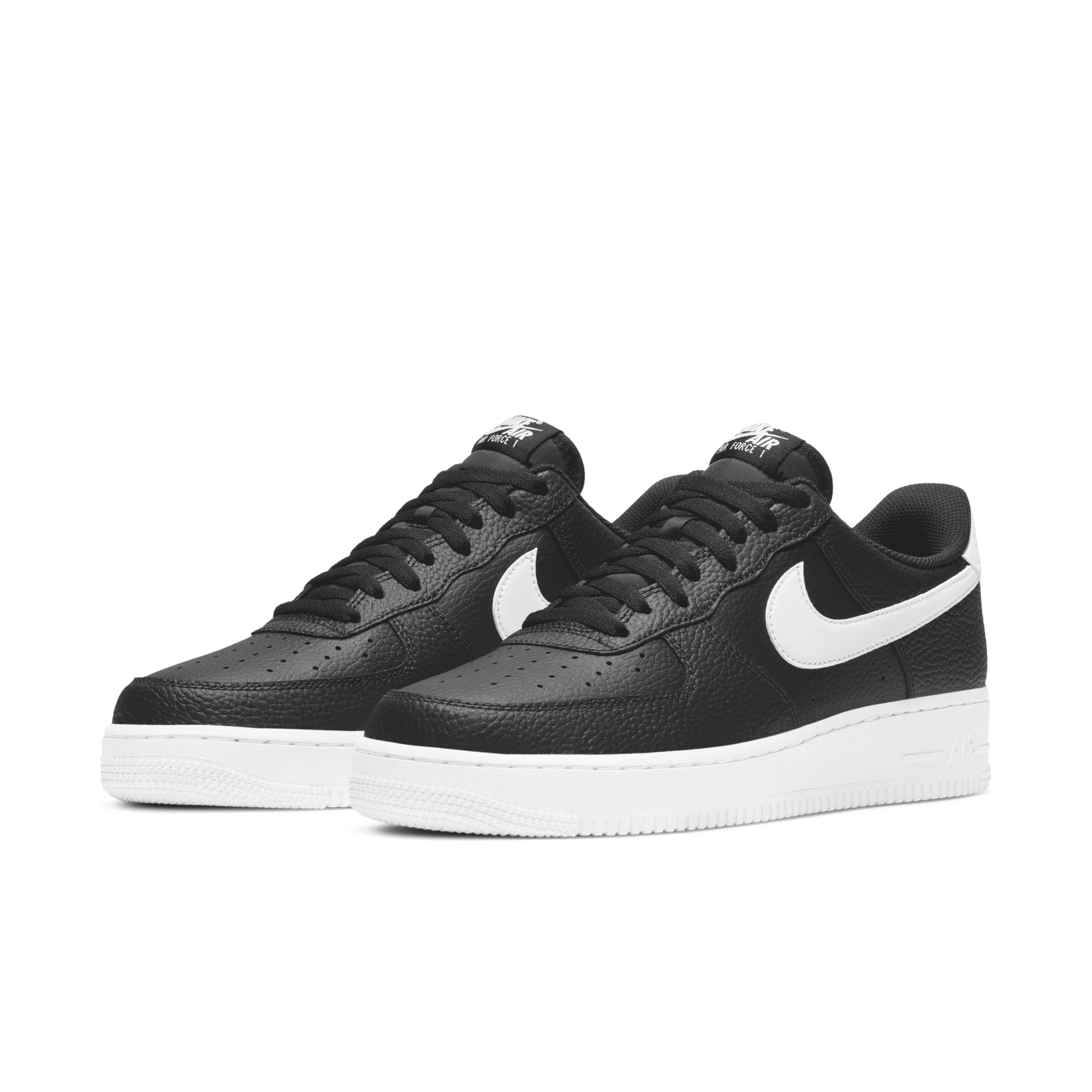 Nike Mens Air Force 1 07 Shoes | CT2302-100 Product Image