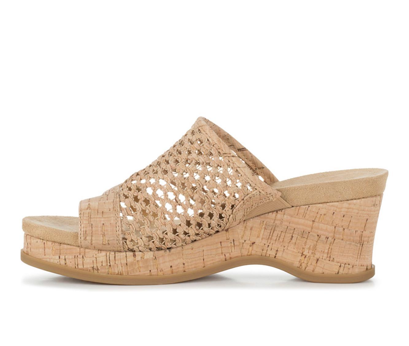 Women's Baretraps Cherish Wedges Product Image