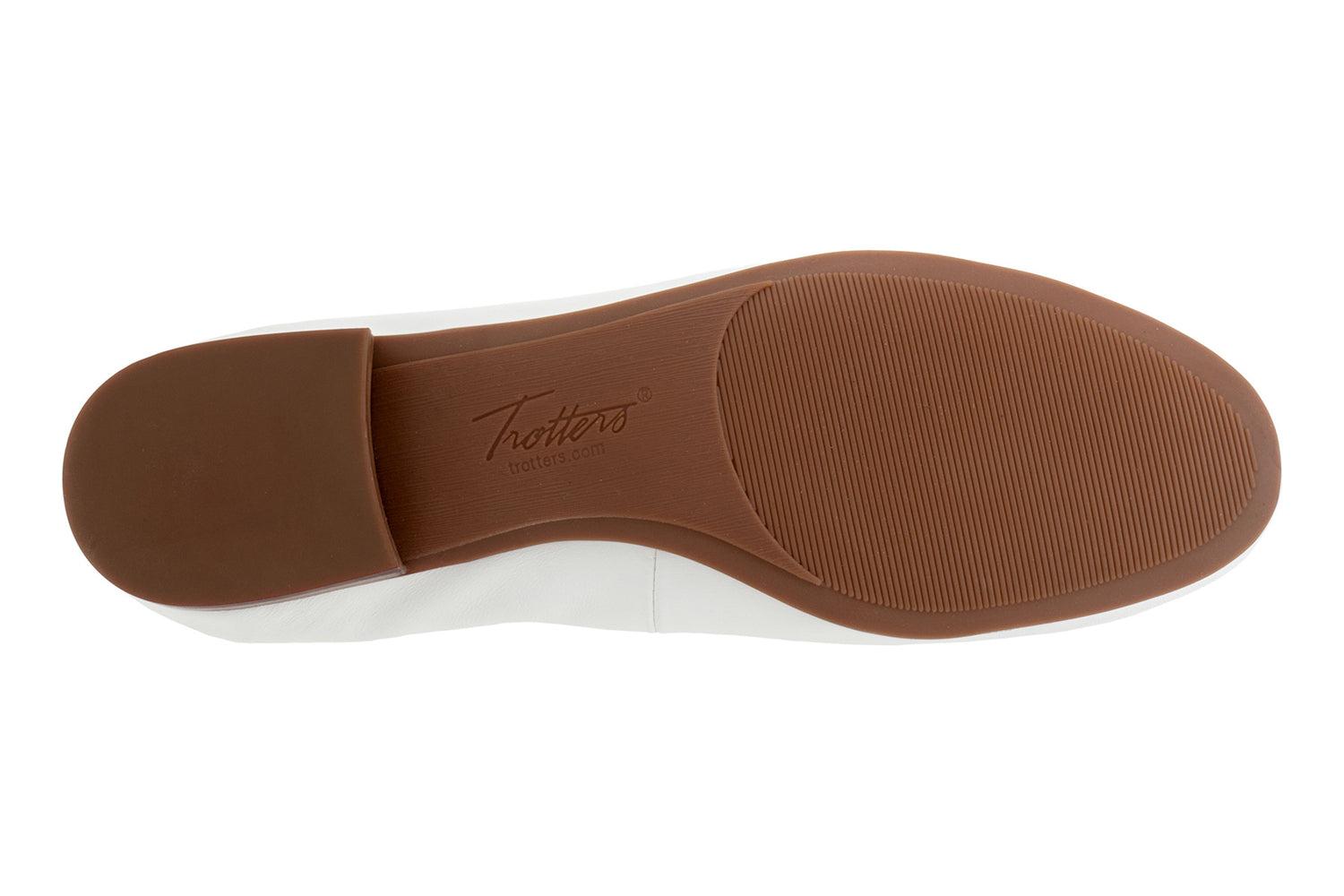 Gia Ornament Product Image