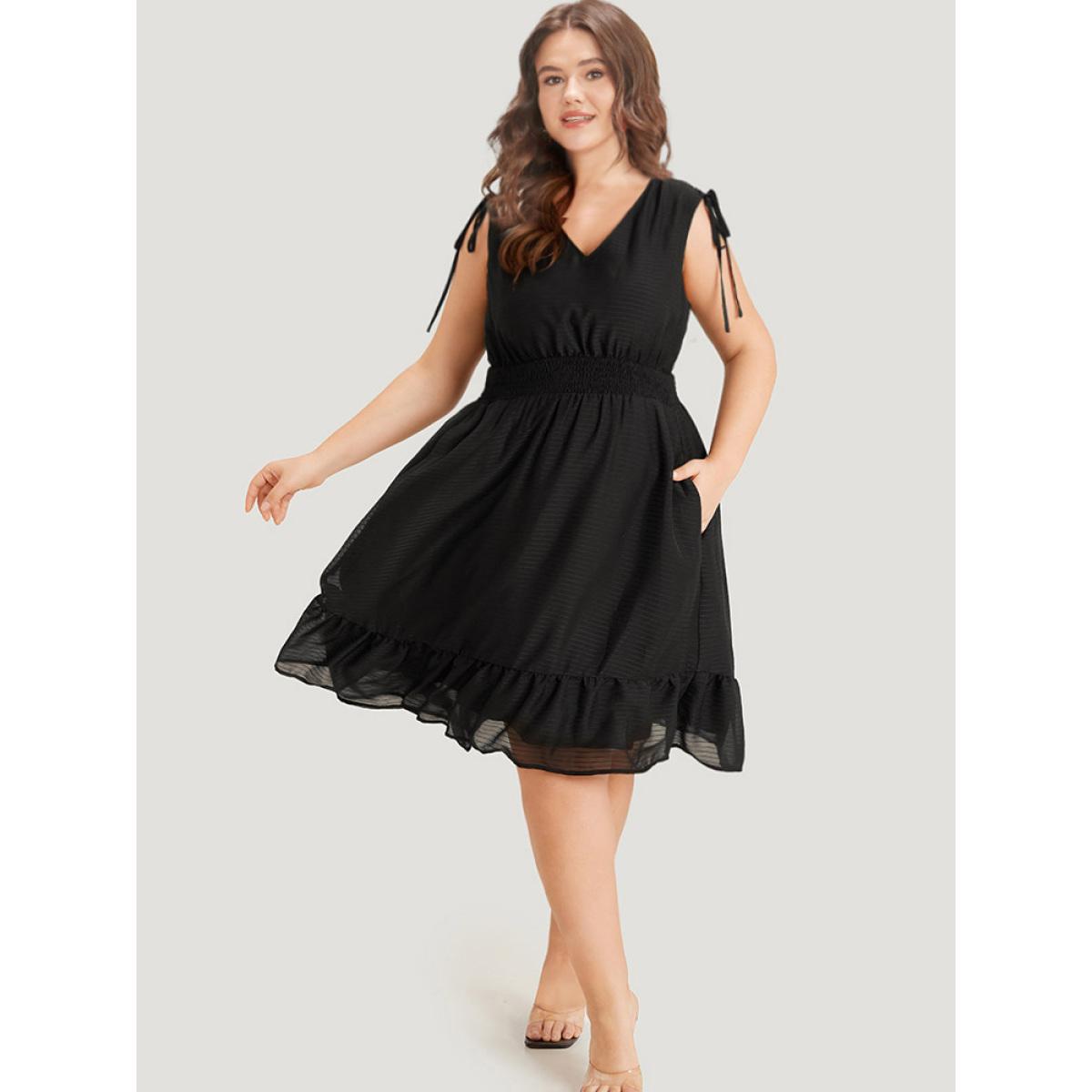 Plus Size Plain Shirred V Neck Pocket Drawstring Sleeveless Dress Black Women Elegant Texture V-neck Sleeveless Curvy Midi Dress BloomChic 14-16/1X Product Image