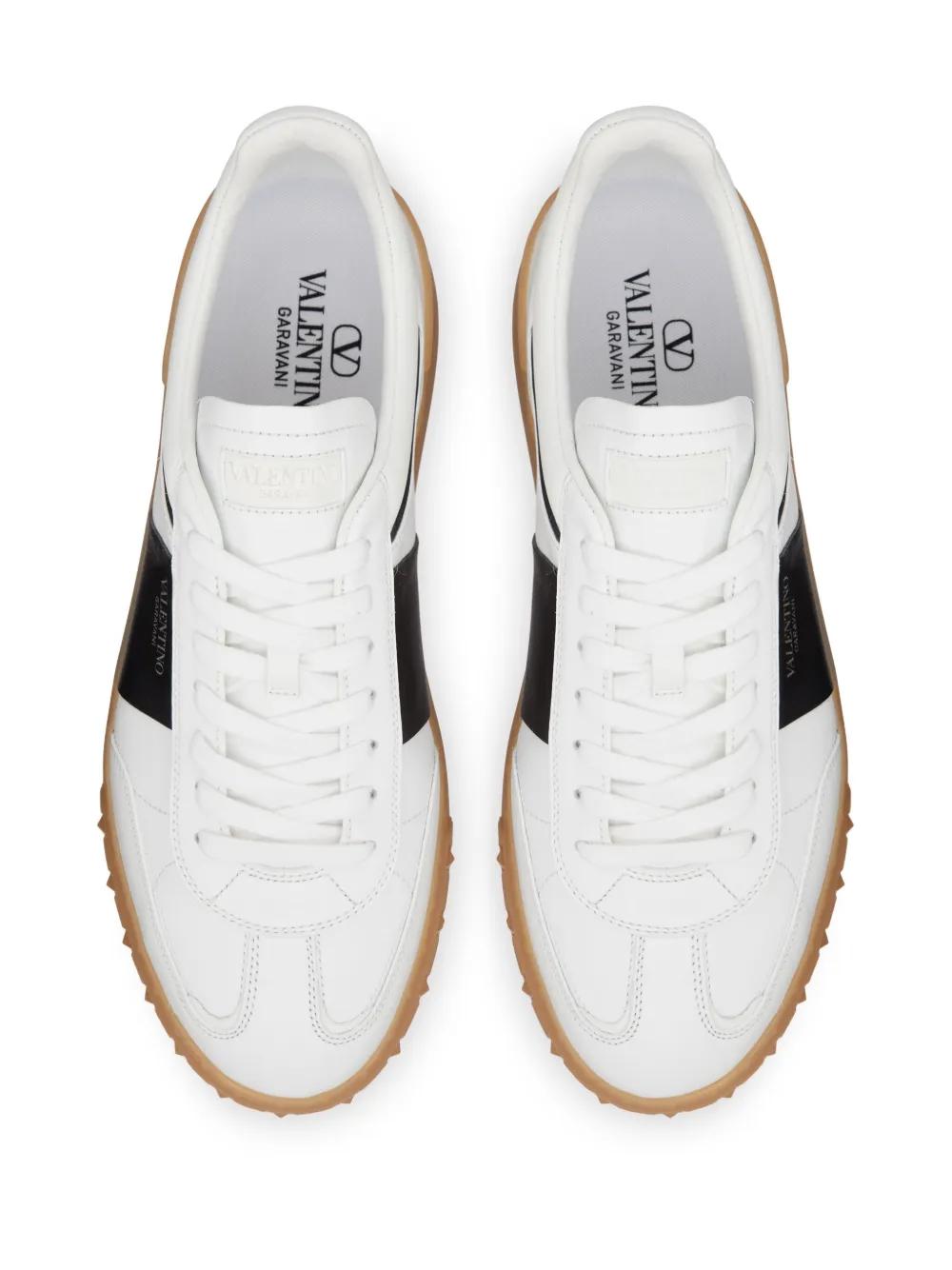 Upvillage leather sneakers Product Image