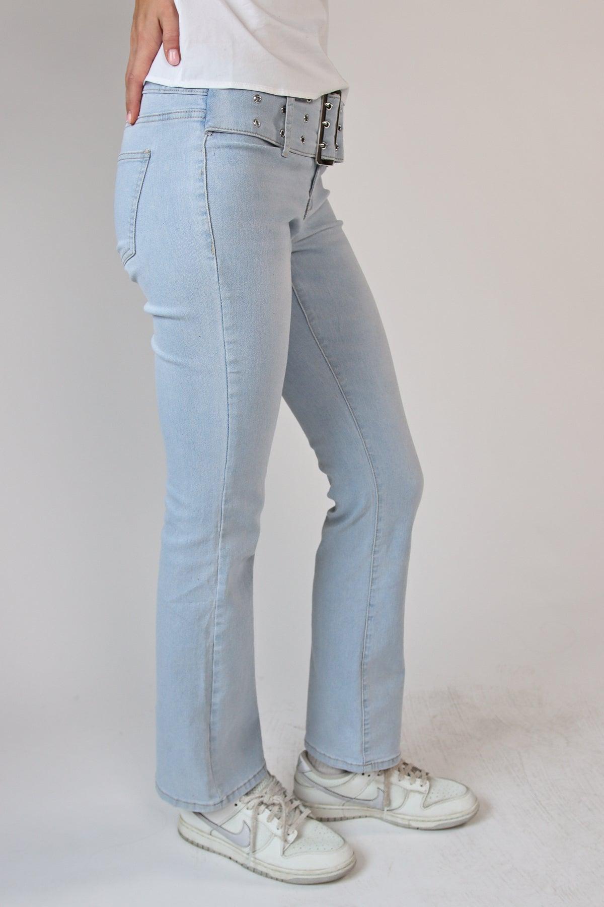 Low Rise Bootcut Belted Jeans Product Image
