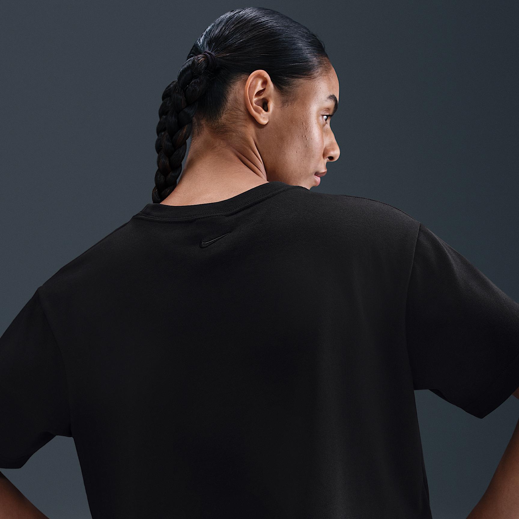 Nike Womens Kobe Dri-FIT Cropped Basketball T-Shirt | IM0367-010 Product Image