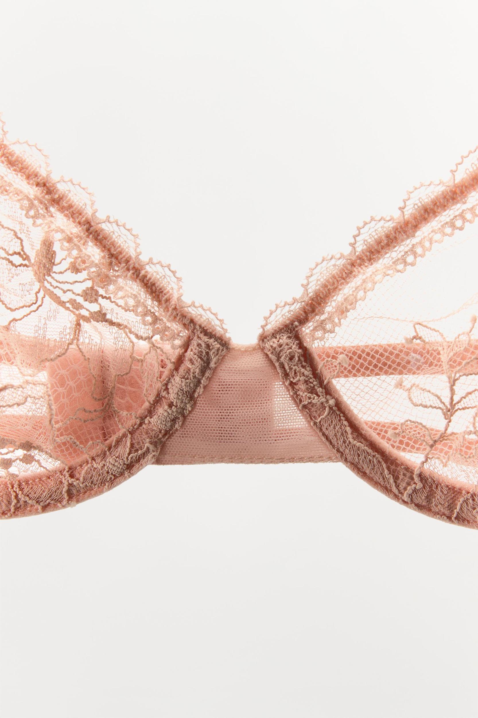 LACE UNDERWIRE BRA Product Image
