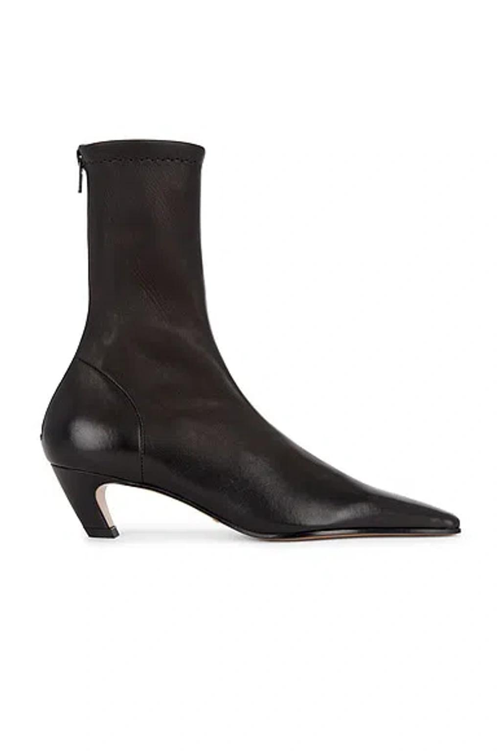 KHAITE Arizona 50 Leather Ankle Boots In Black Product Image