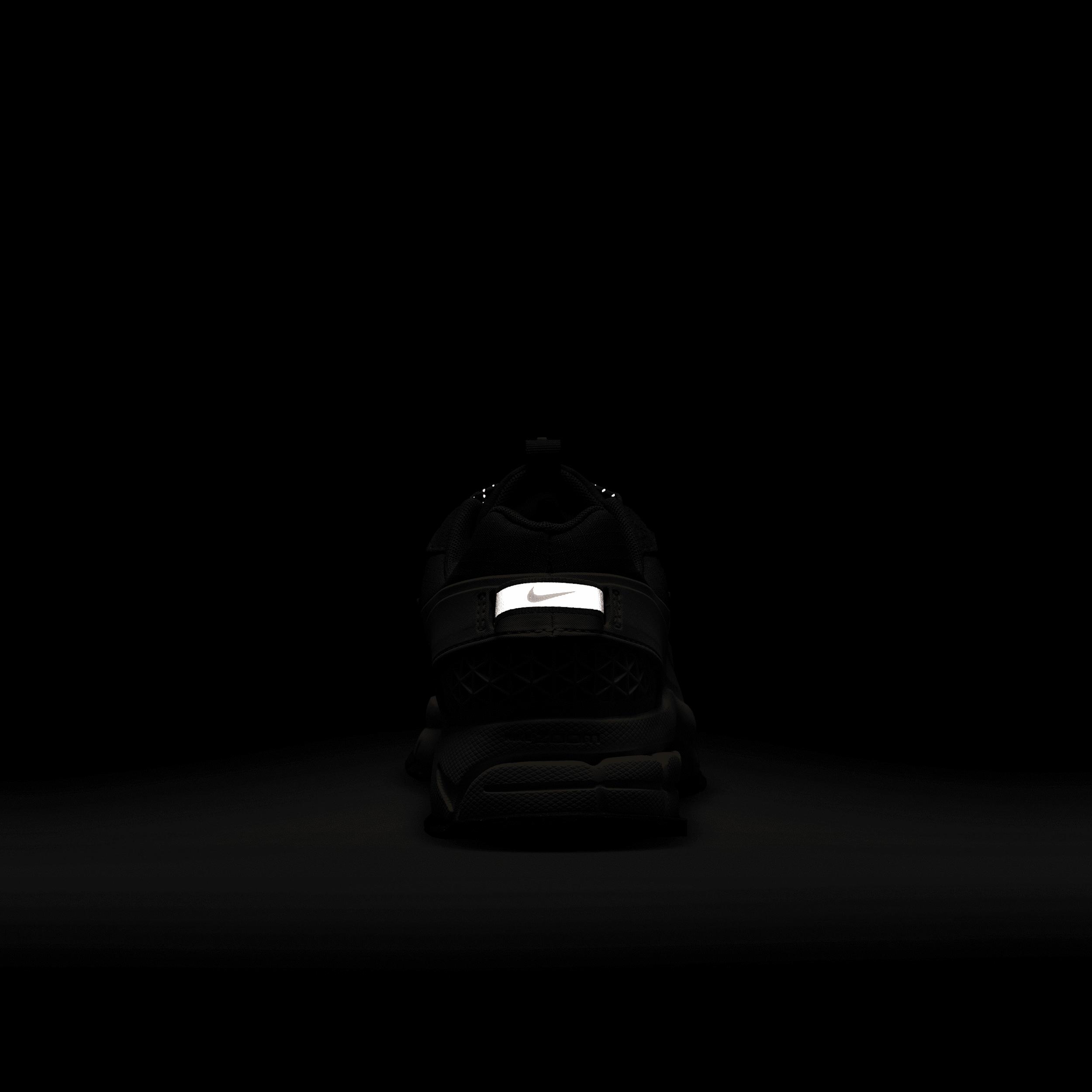 Womens Nike Zoom Vomero Roam Casual Shoes Product Image