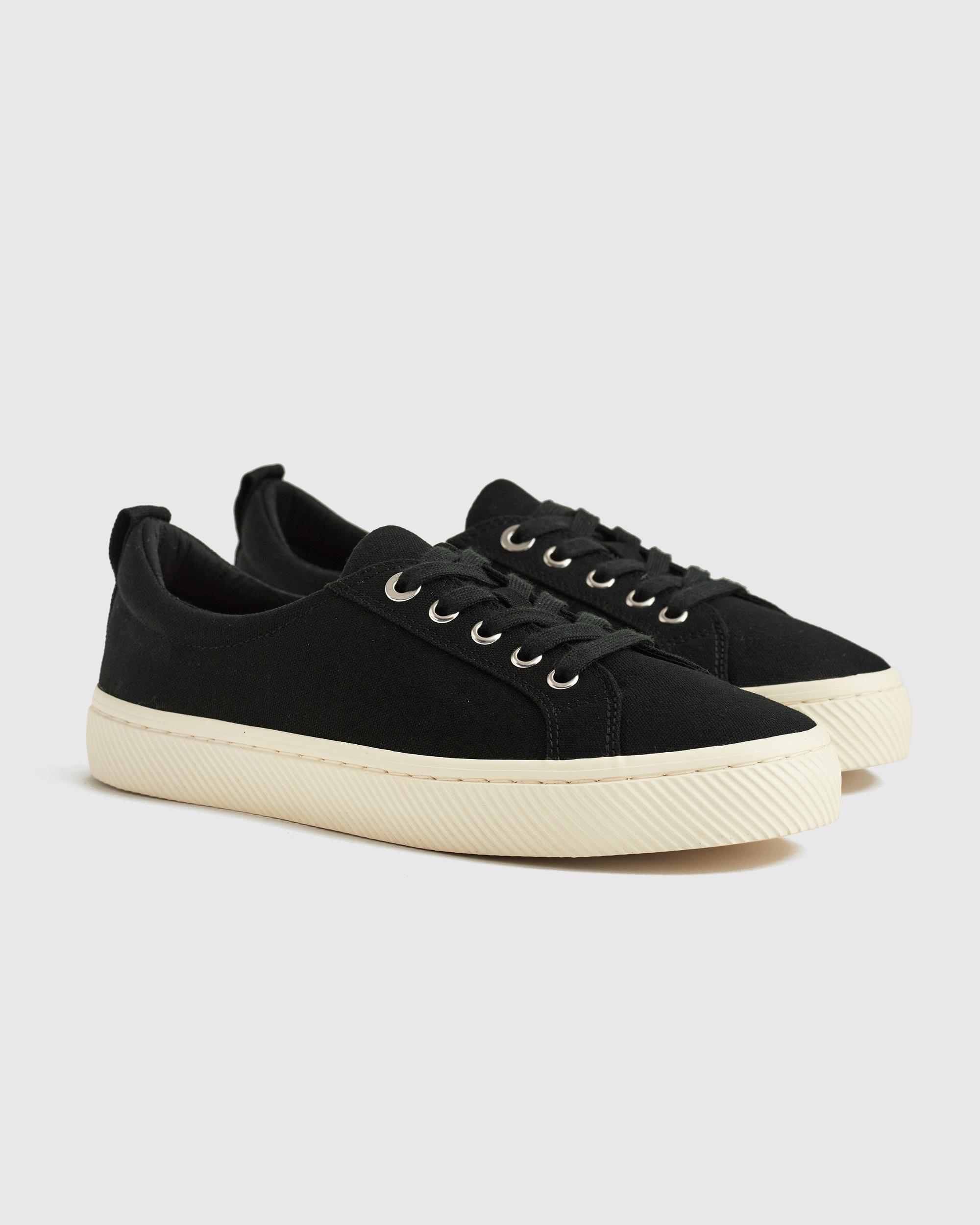 Quince | Men's Eco Cotton Canvas Everyday Sneaker Product Image