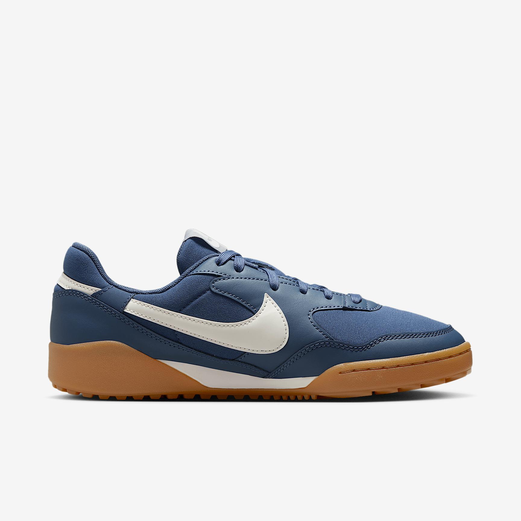 Nike Womens Terra Manta Shoes | HQ1940-400 Product Image