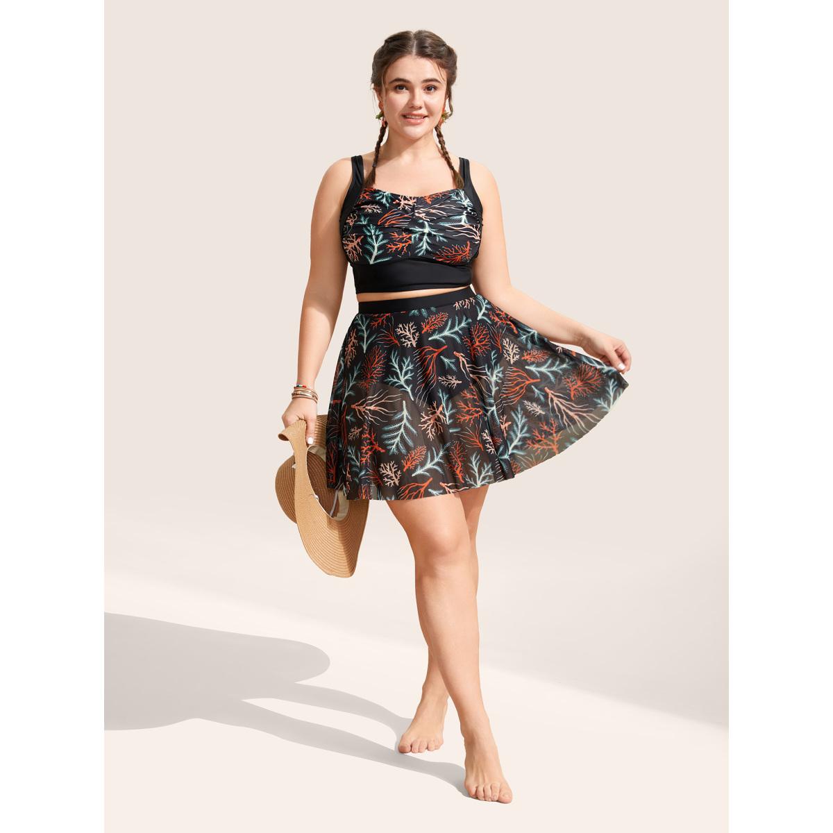 Plus Size Marine Elements Patchwork Twist Swim Top Women's Swimwear Black Beach Twist High stretch Skinny Heart neckline Curve Swim Tops BloomChic 26/4X Product Image