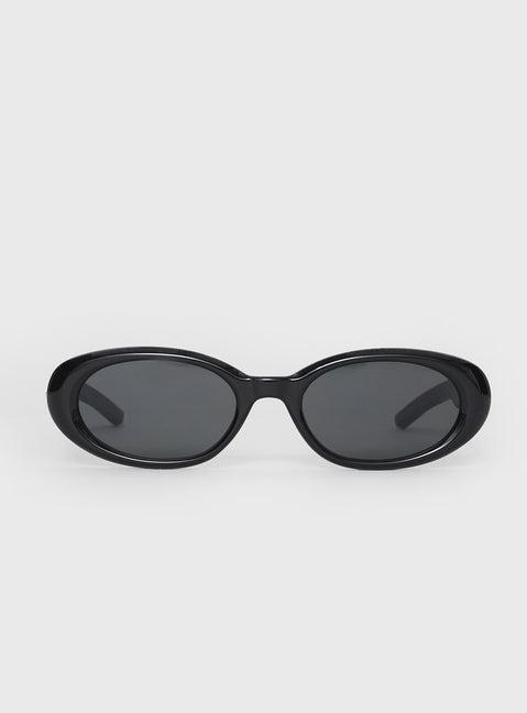 Cassianer Sunglasses Black Product Image