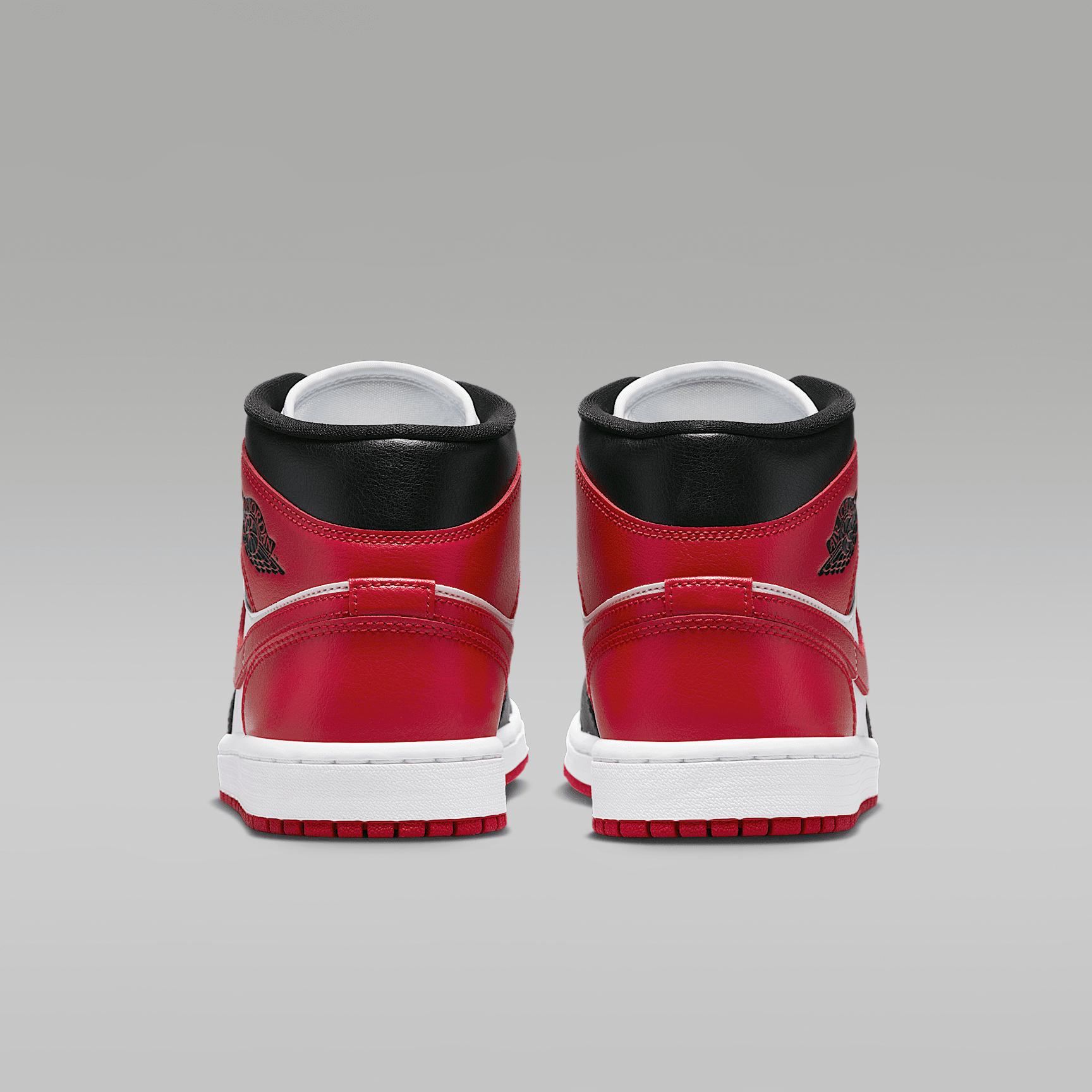 Air Jordan 1 Mid Women's Shoes Product Image