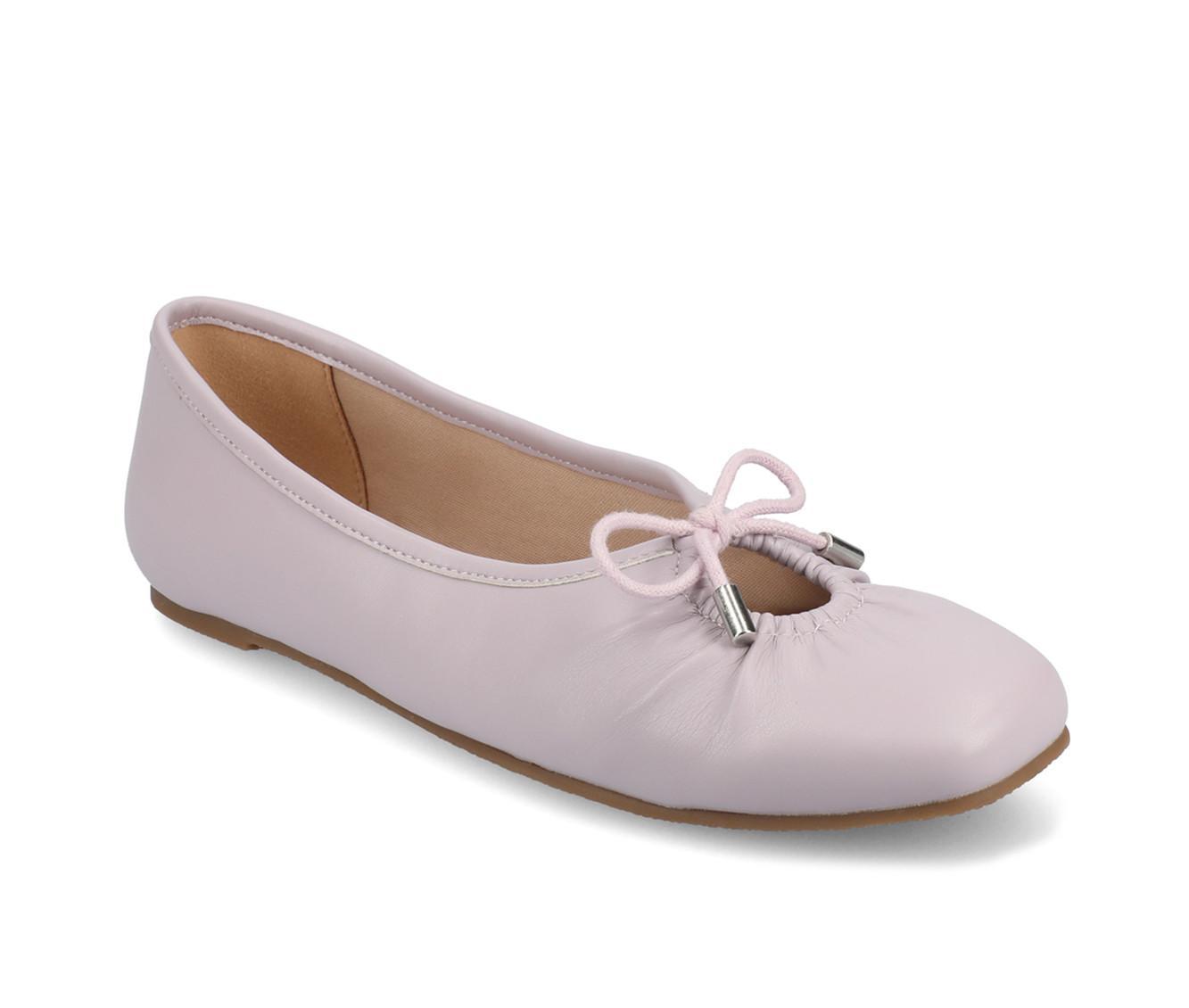 Women's Journee Collection Callee Flats Product Image