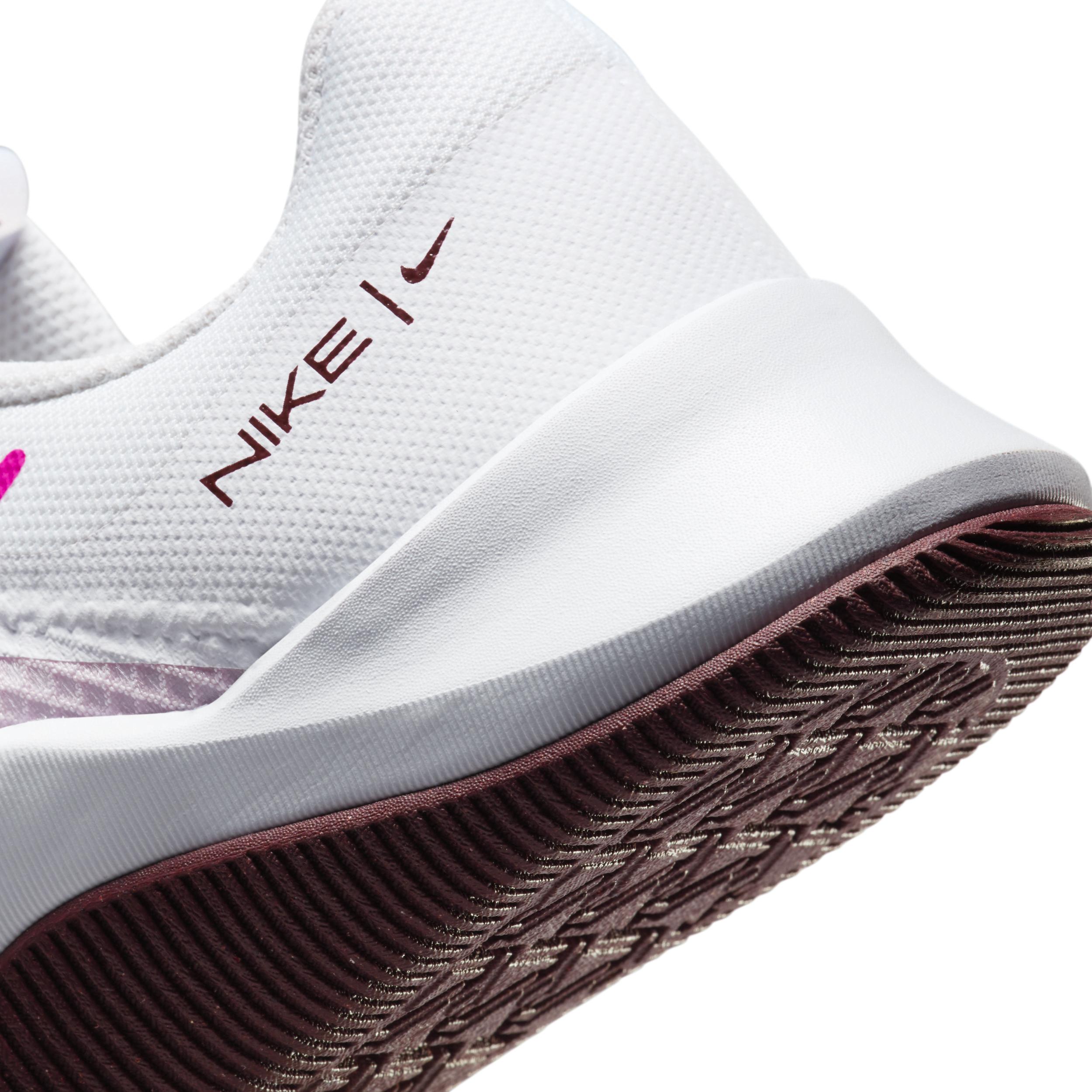 Nike Womens MC Trainer 2 Womens Workout Shoes | DM0824-105 Product Image