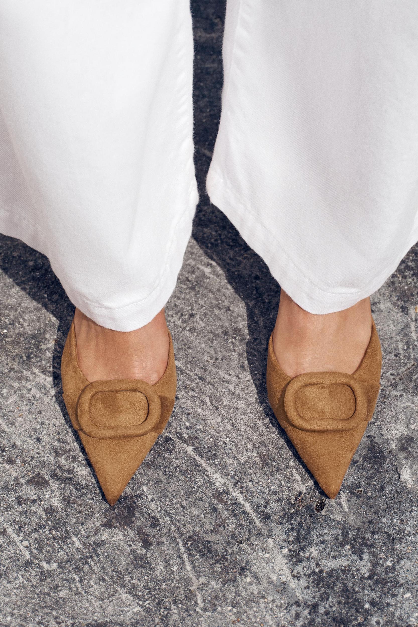 SLINGBACK APPLIQUÉ HEELS Product Image