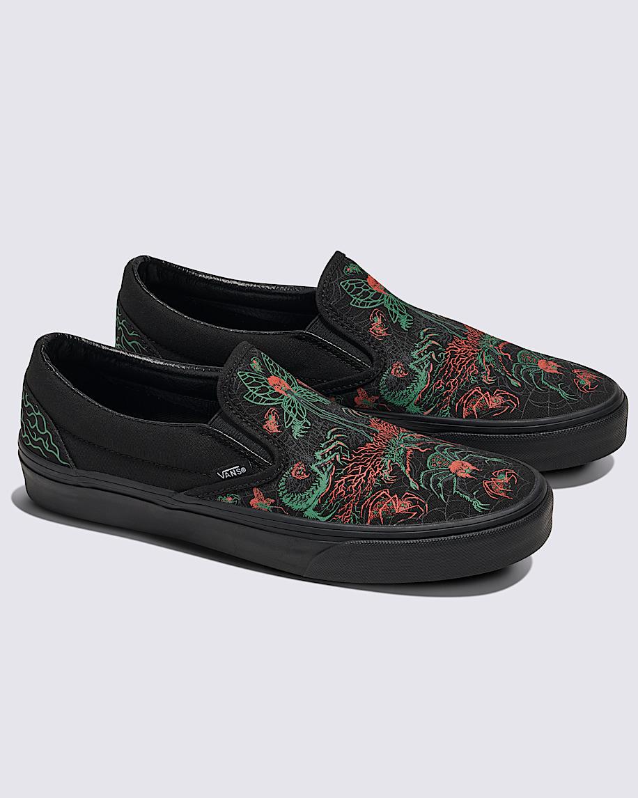 Classic Slip-On Halloween Shoe in Black / Red / Green| Vans US Product Image