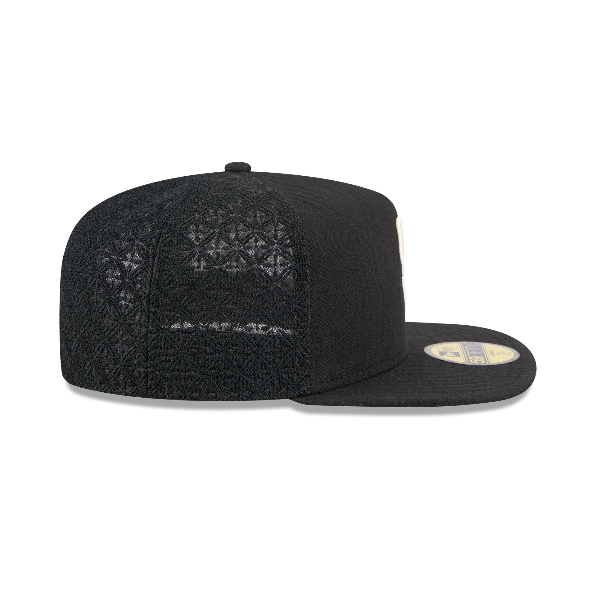 Toronto Raptors Dashmark Mesh 59FIFTY A-Frame Fitted Hat Male Product Image