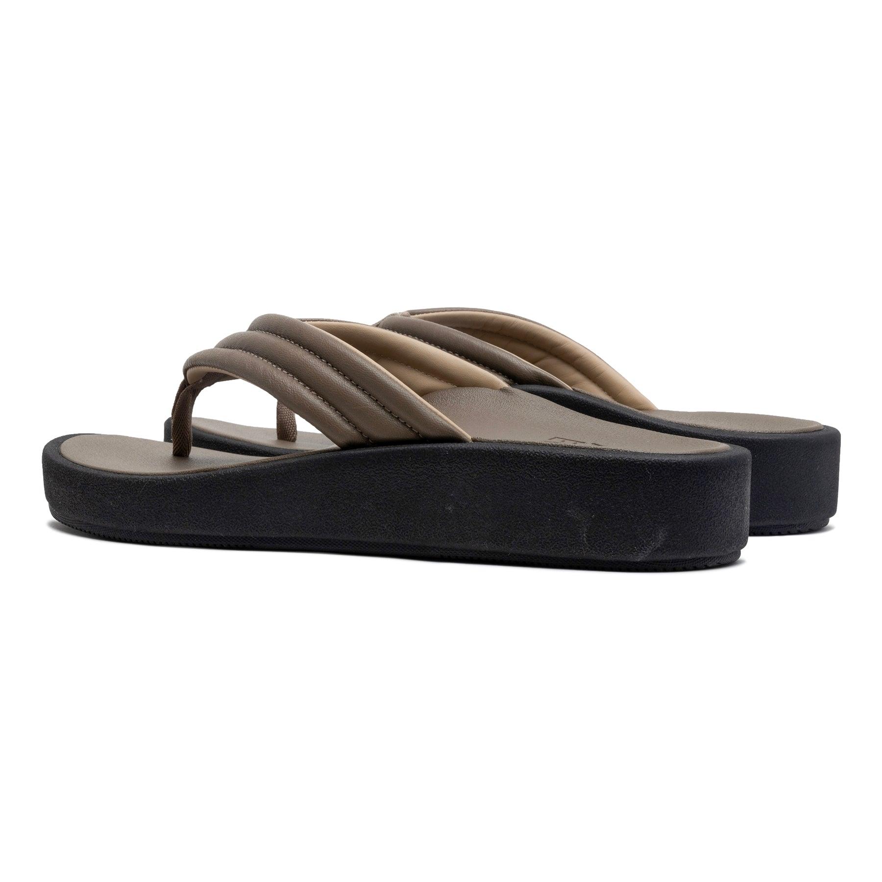 Paseo Thong Sandal Female Product Image