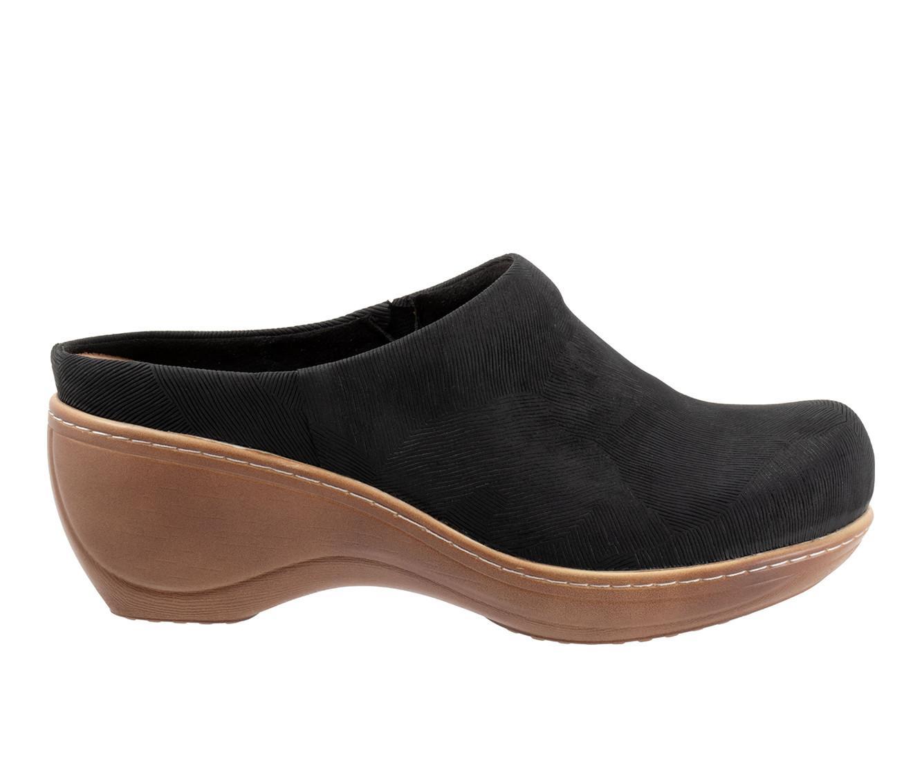 Women's Softwalk Madison Clogs Product Image
