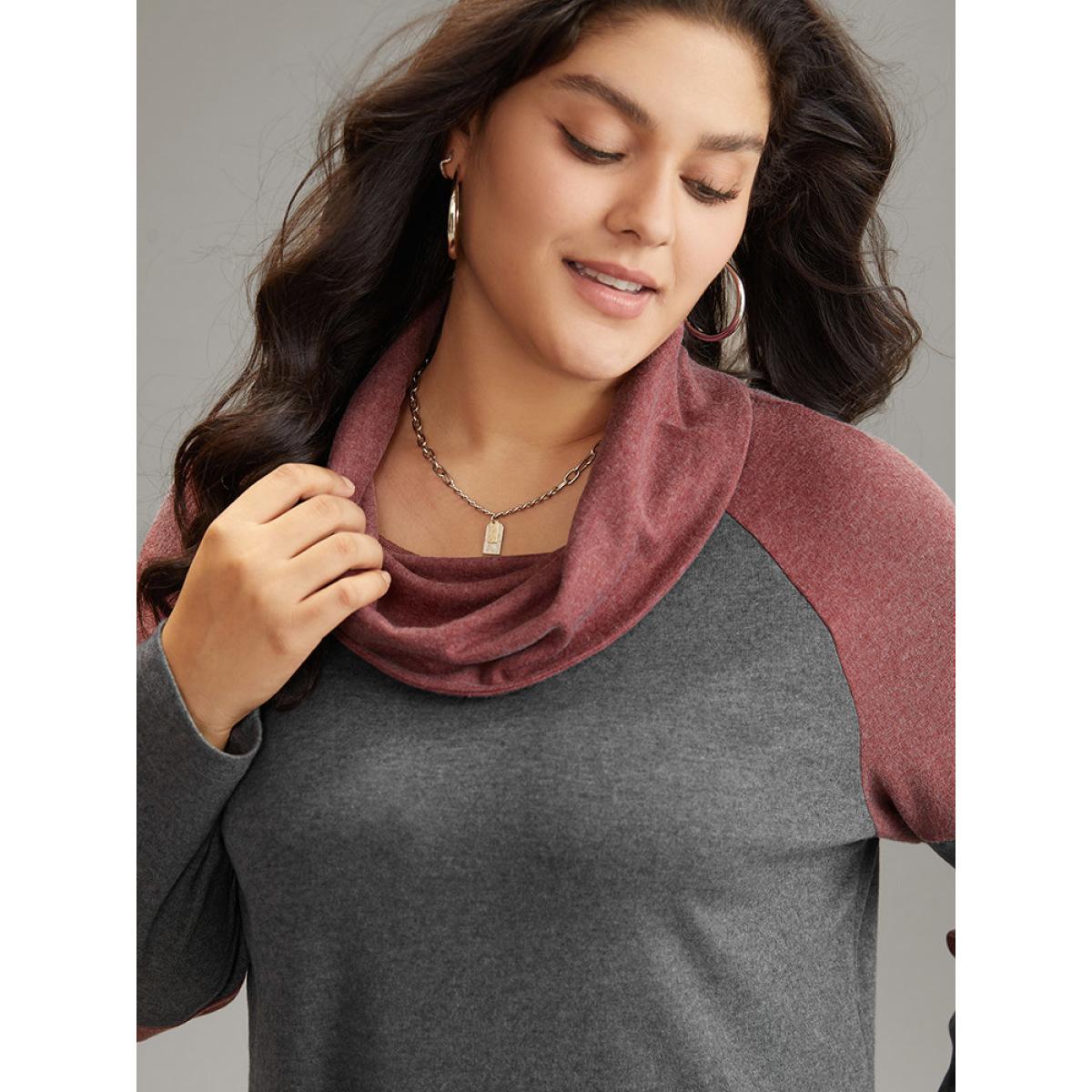Plus Size Two Tone Cowl Neck Patchwork T-shirt Gray Women Casual Contrast Plain Cowl Neck Dailywear T-shirts BloomChic 30/6X Product Image