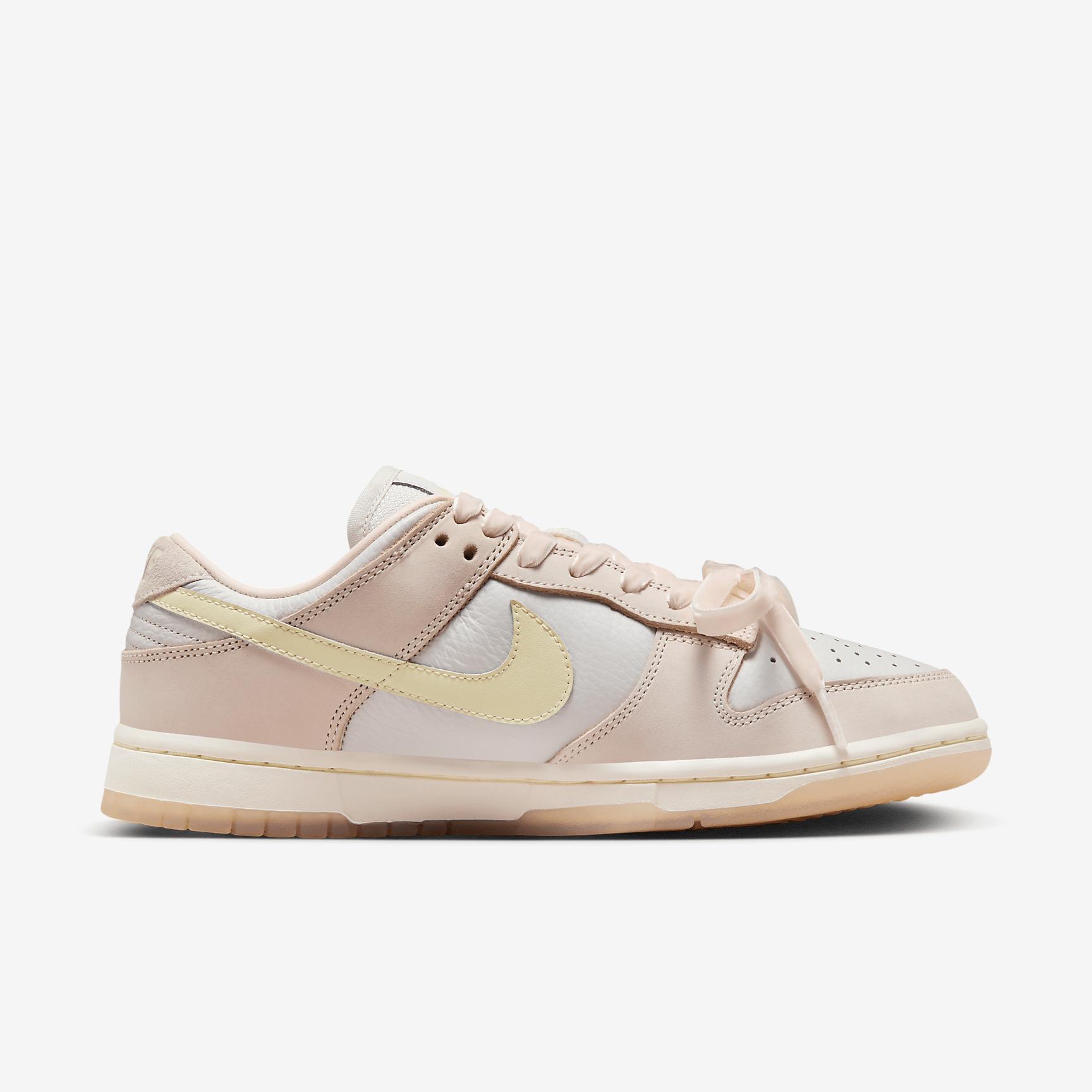 Womens Nike Dunk Low Premium Casual Shoes Product Image
