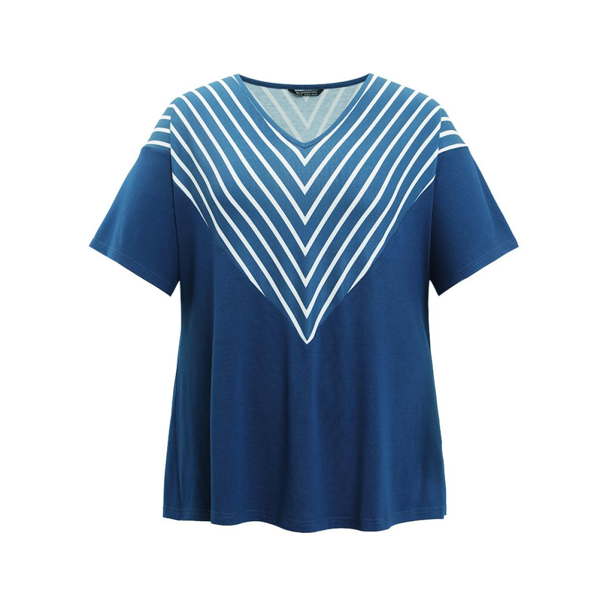 Plus Size Striped V Neck Batwing Sleeve Geometric T-shirt DarkBlue Women Casual Geometric V-neck Dailywear T-shirts BloomChic 26/4X Product Image