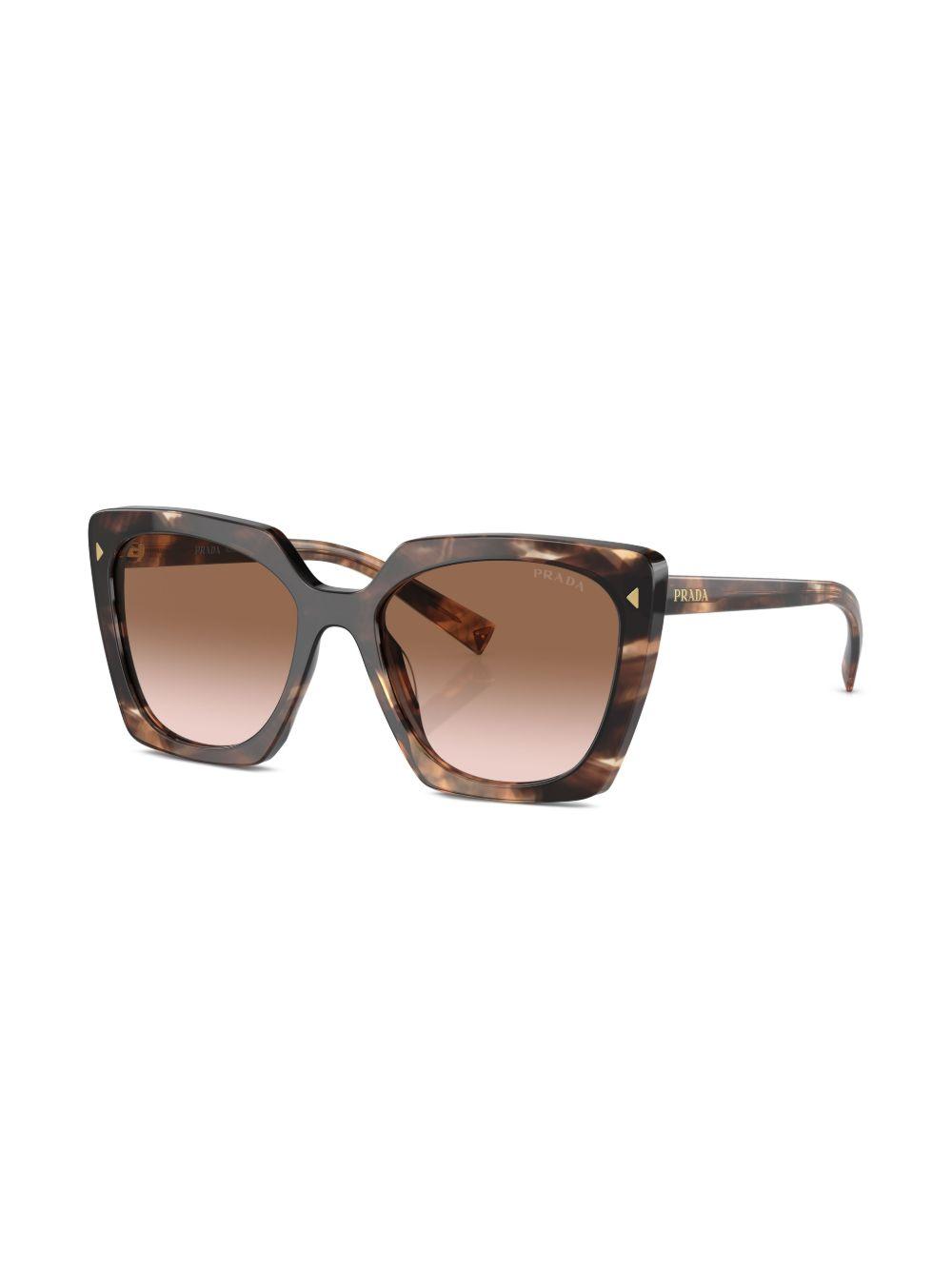 oversize cat-eye sunglasses Product Image