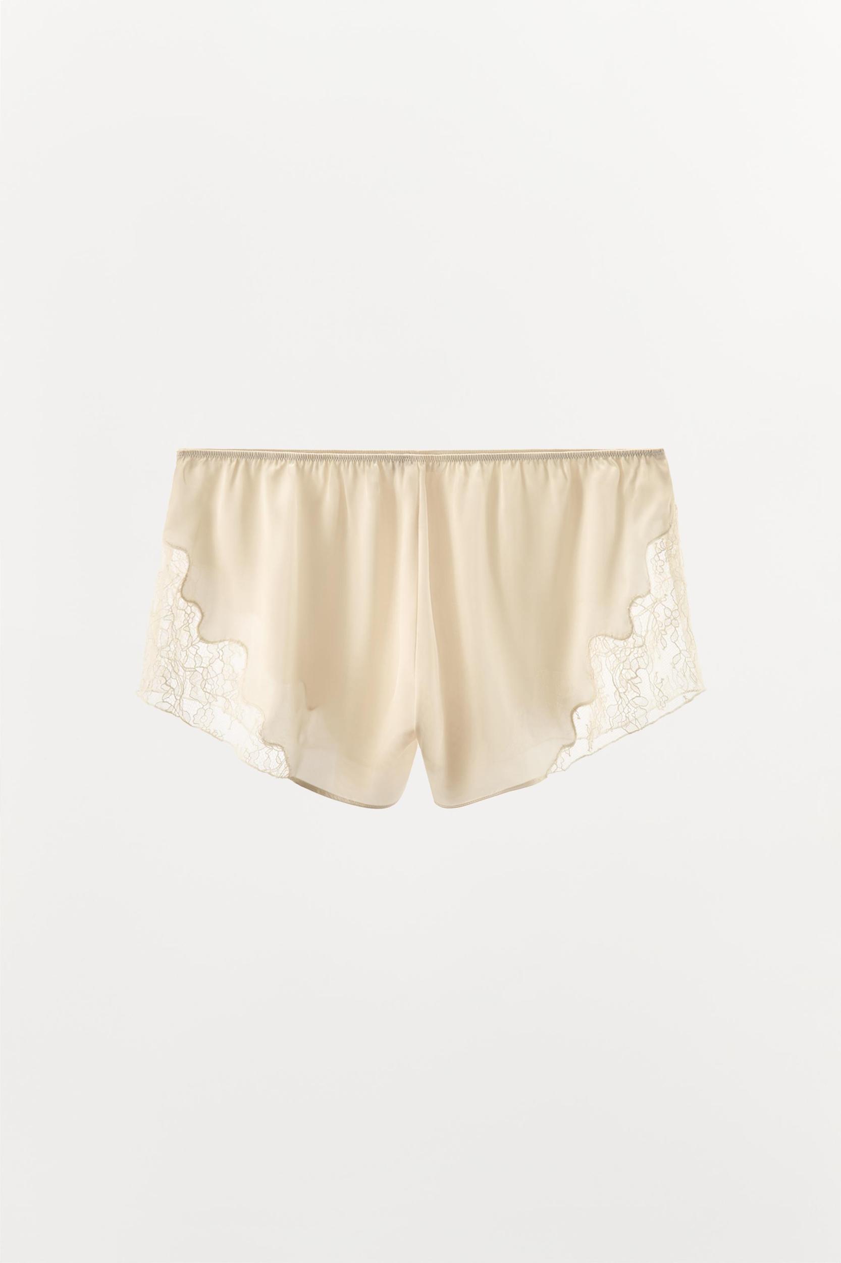 LACE TRIM PAJAMA SHORTS Product Image