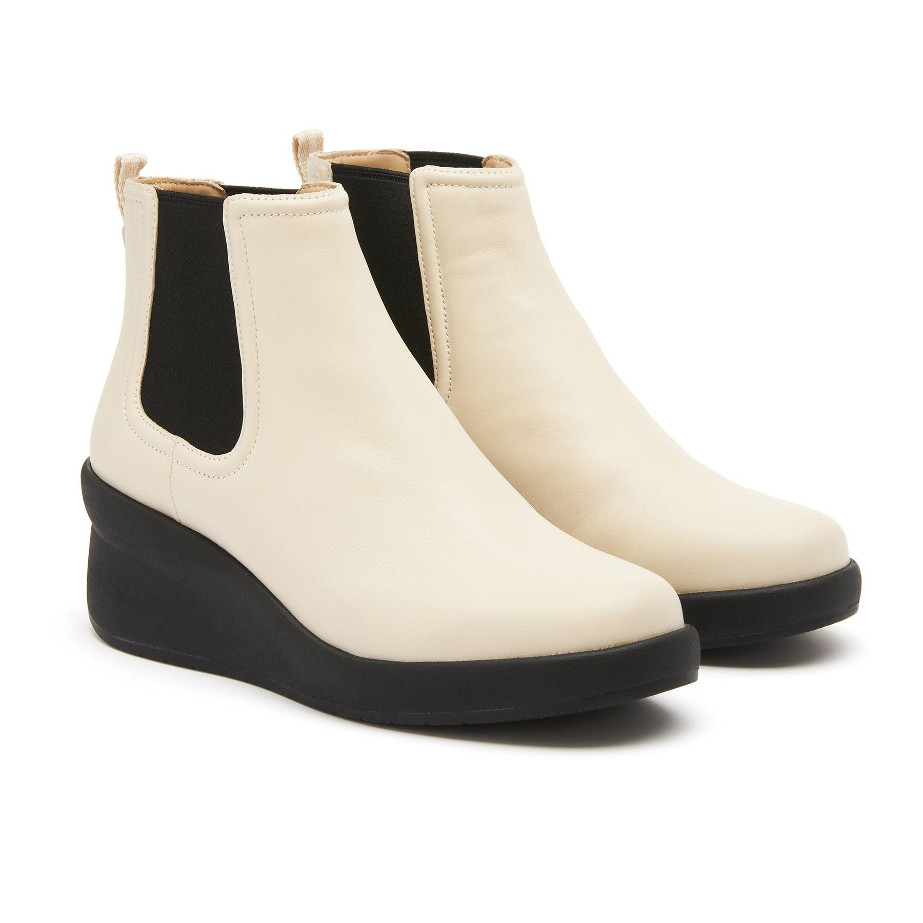 Passage Chelsea Metatarsal Female Product Image