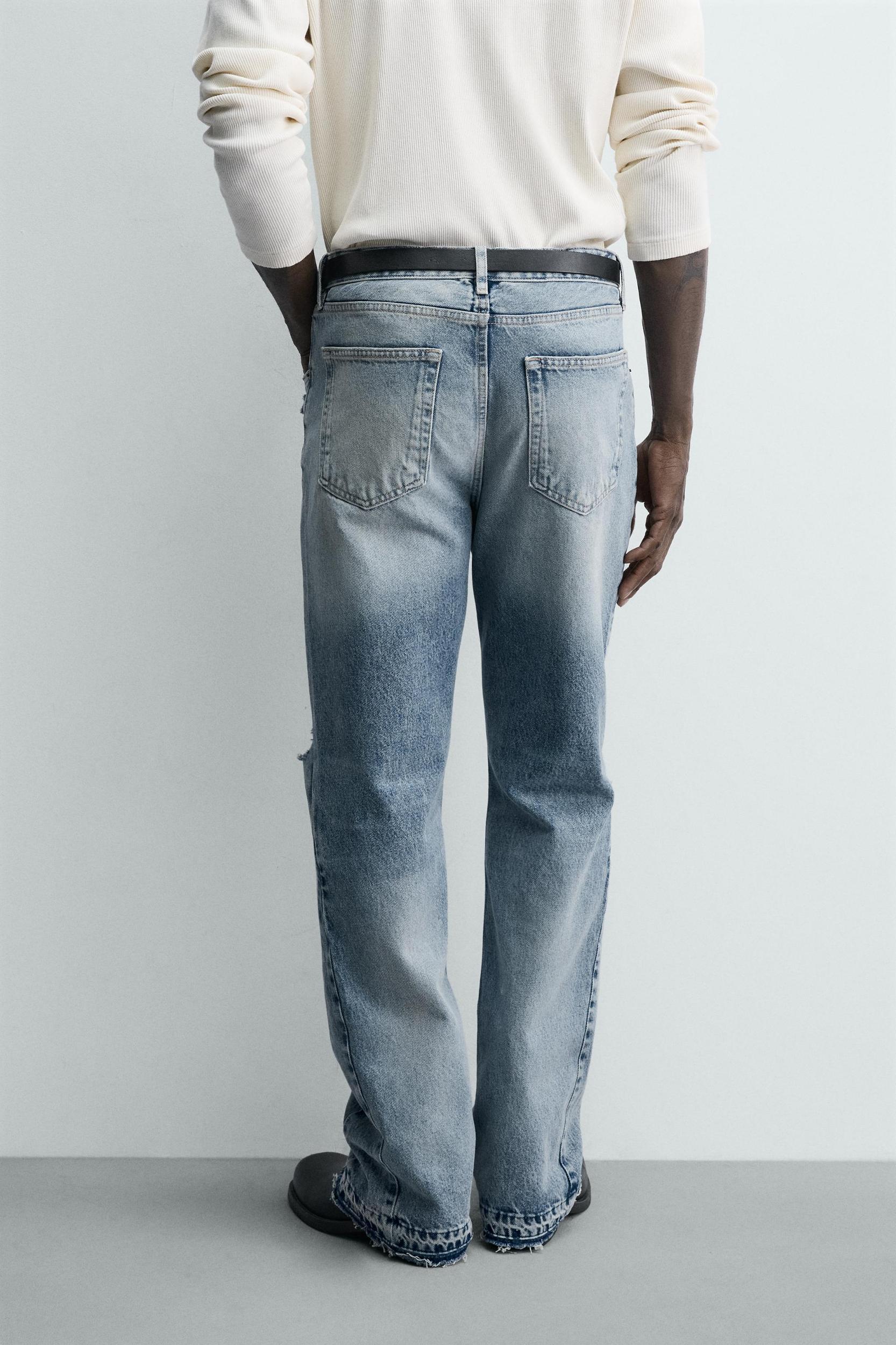 RIPPED FLARE FIT JEANS Product Image